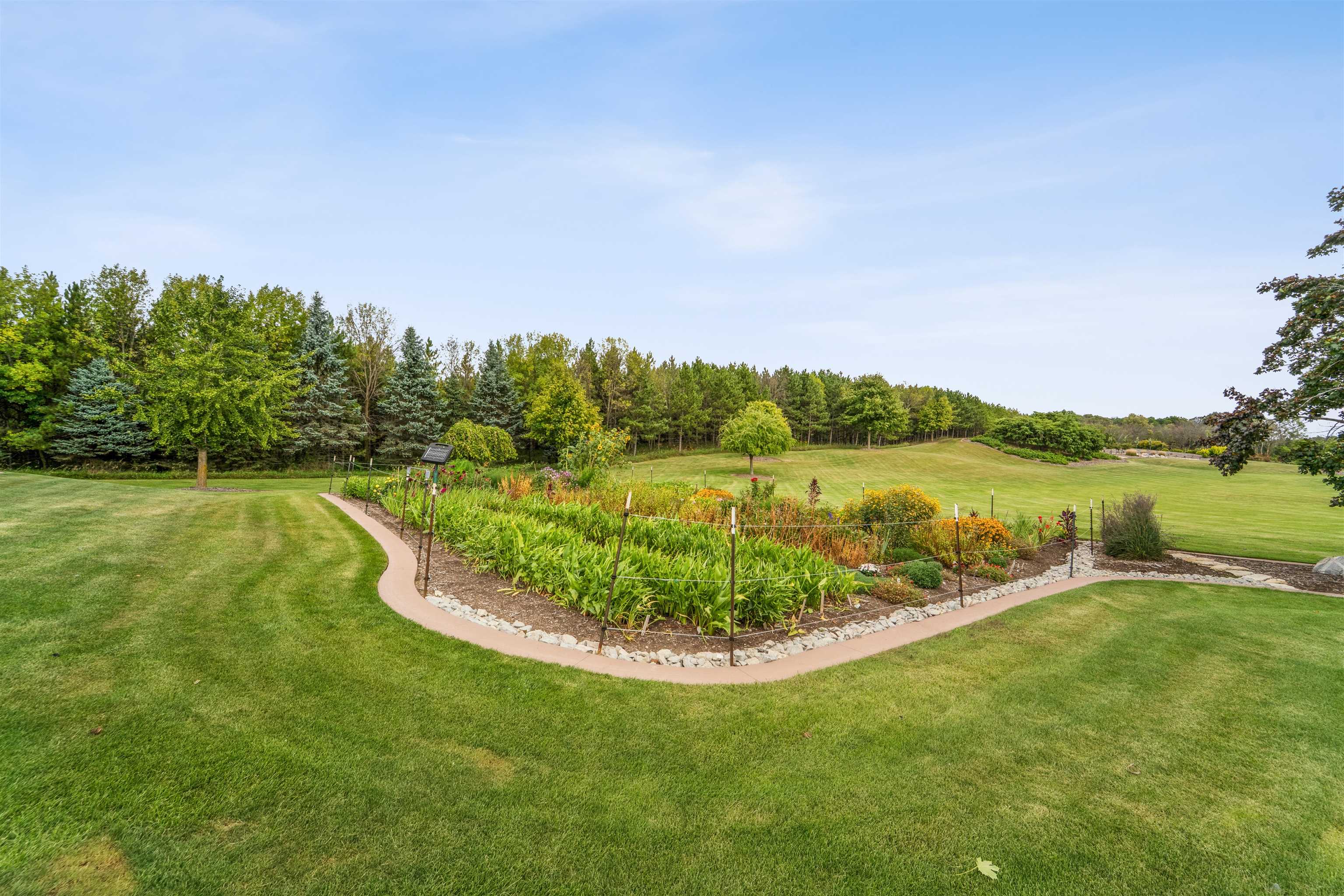 N1100 Wood Lane Property Photo 45