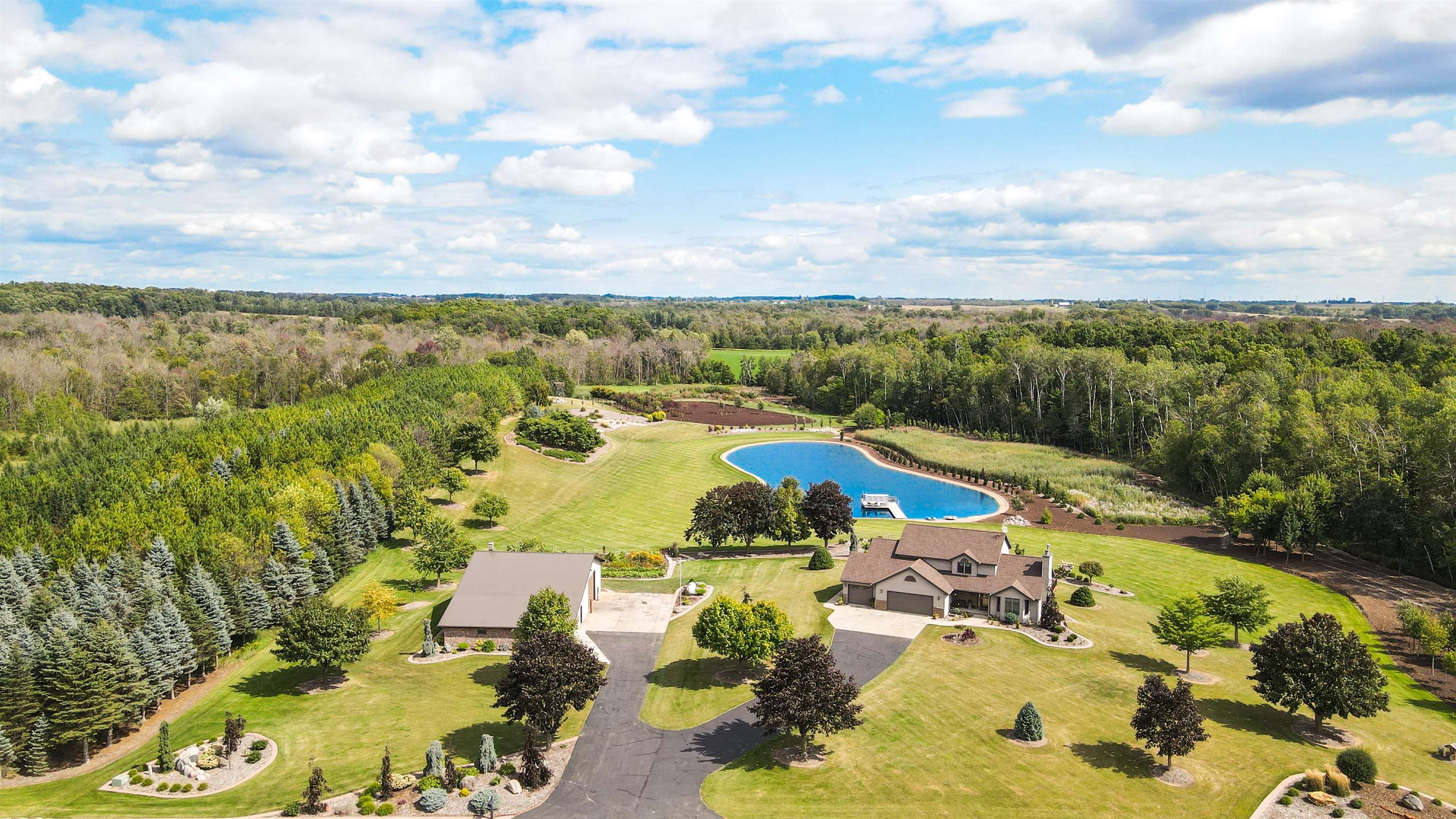 N1100 Wood Lane Property Photo 68