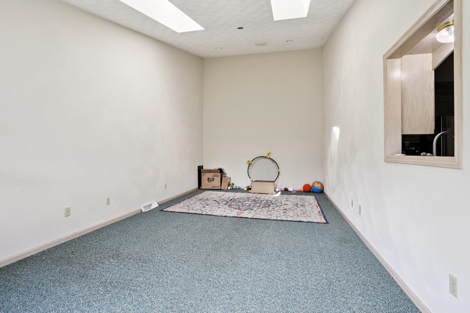 100 Bentwood Drive Property Photo 8