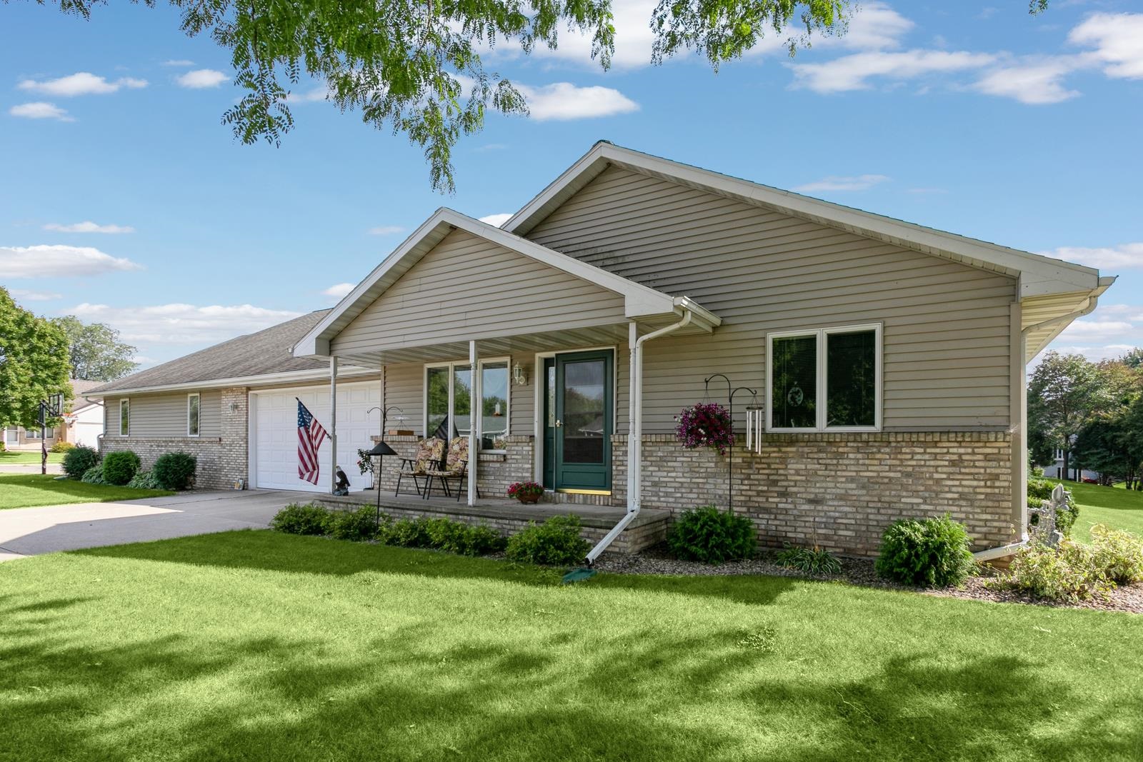 100 Bentwood Drive Property Photo 24