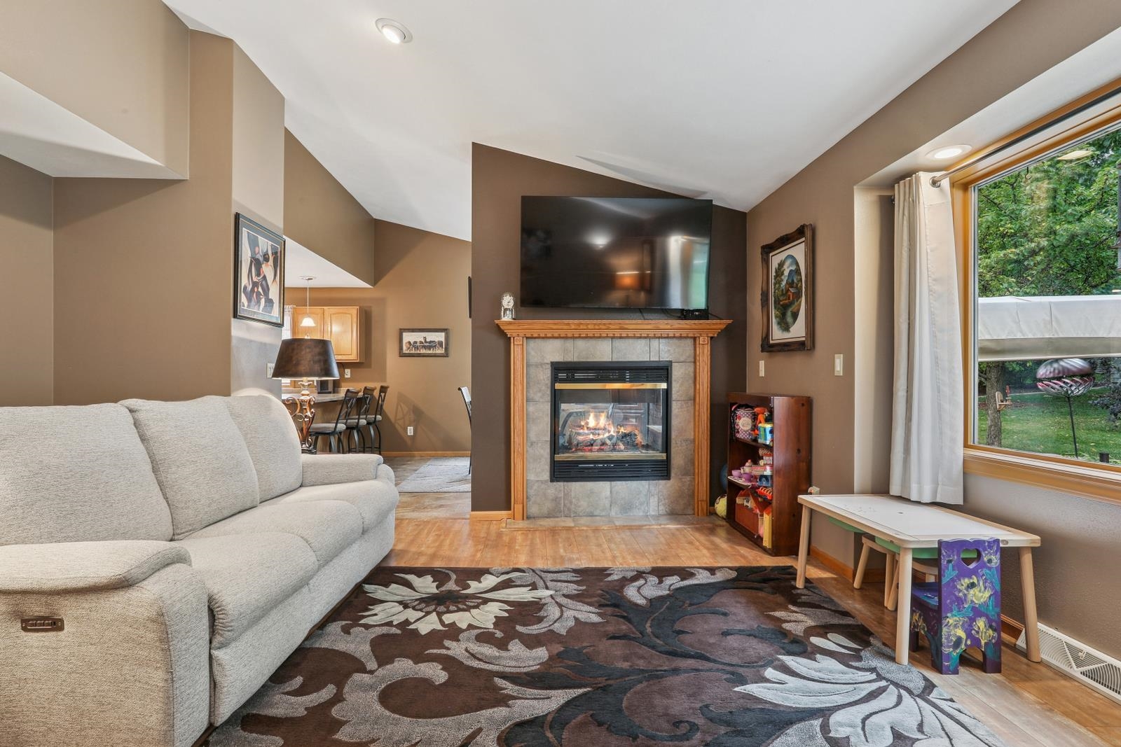 W189 Allen Dale Lane Property Photo 4