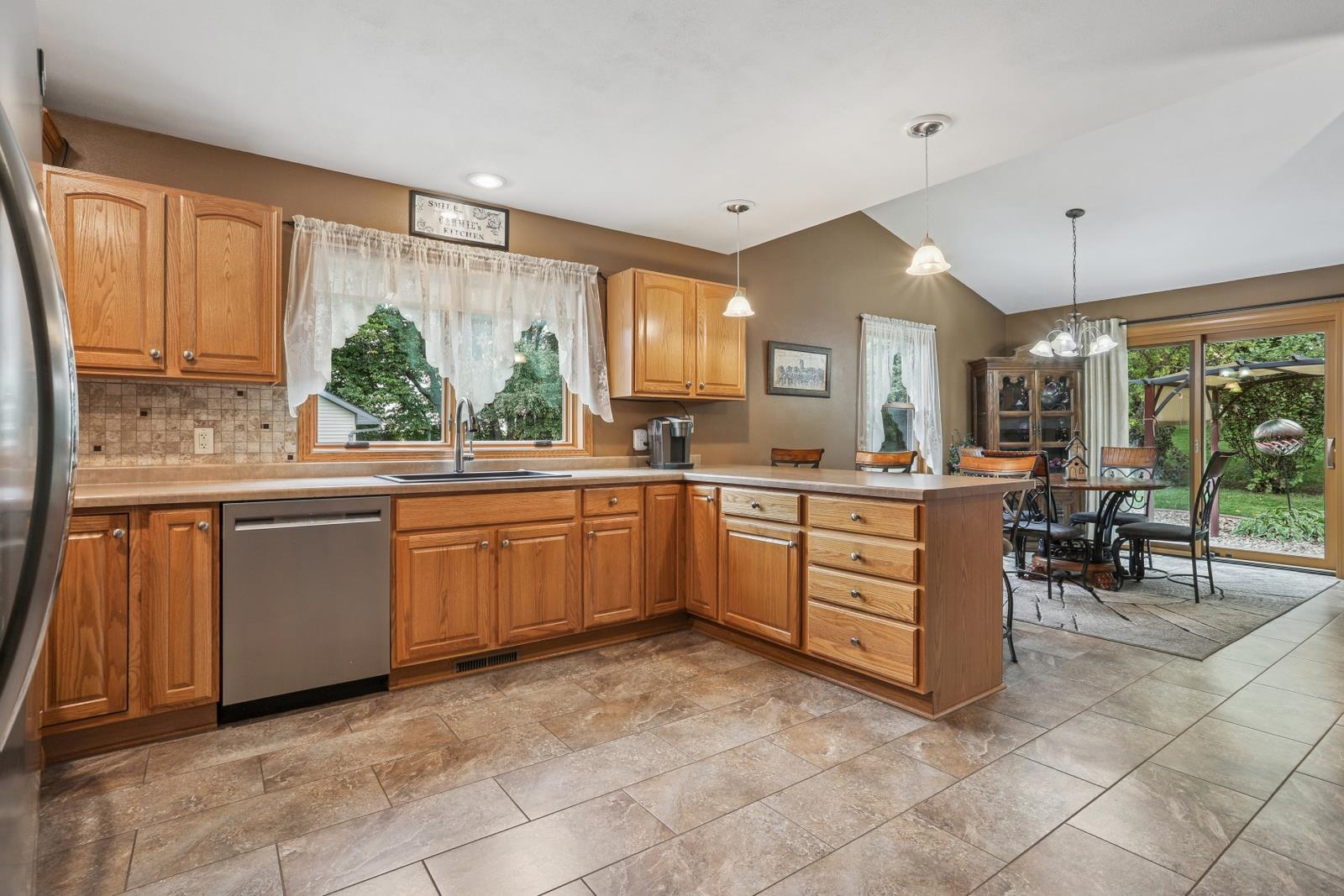 W189 Allen Dale Lane Property Photo 7