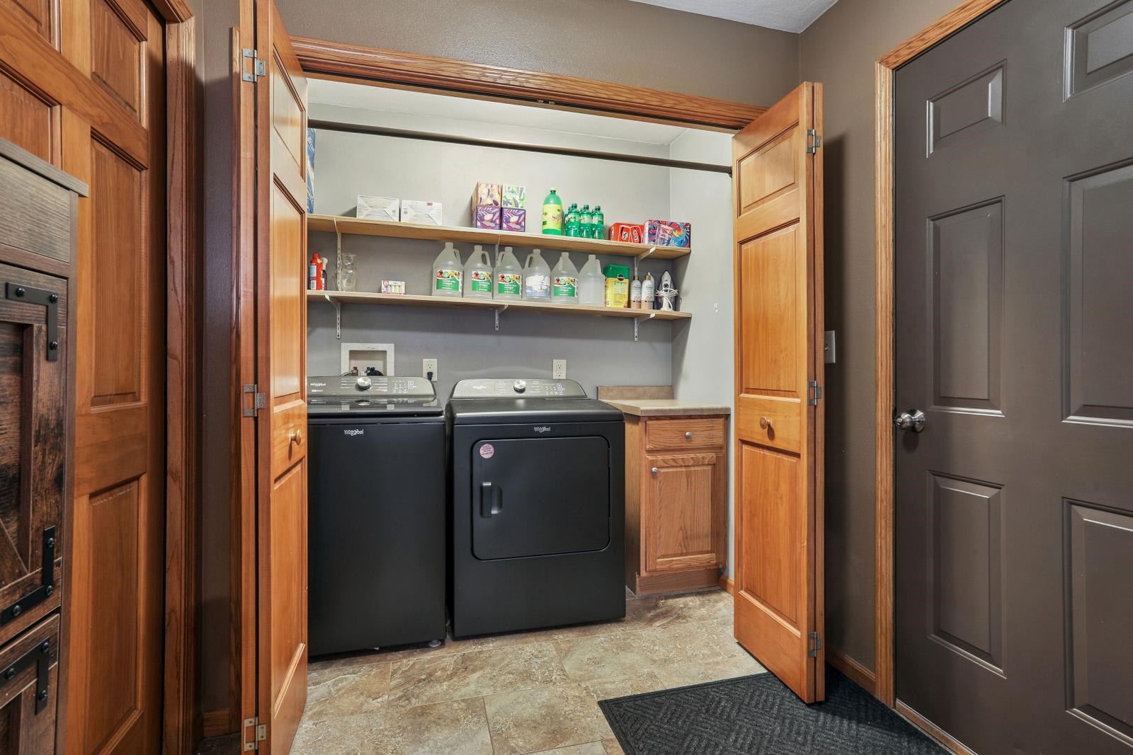 W189 Allen Dale Lane Property Photo 9