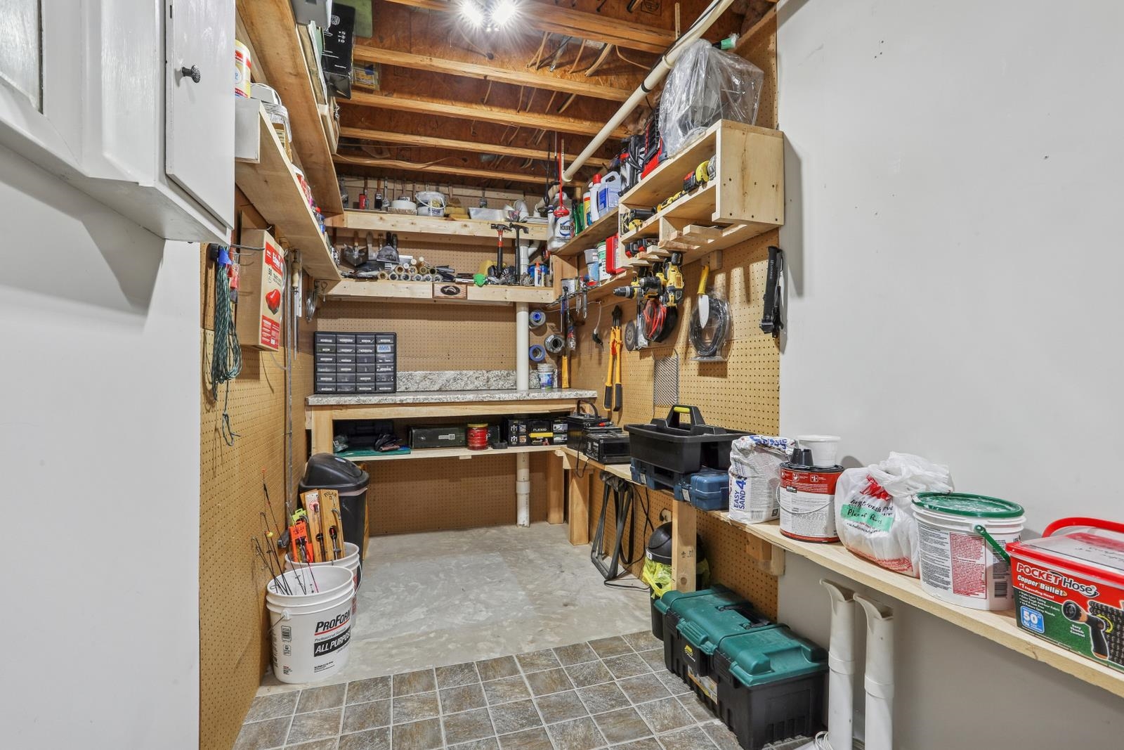 W189 Allen Dale Lane Property Photo 22