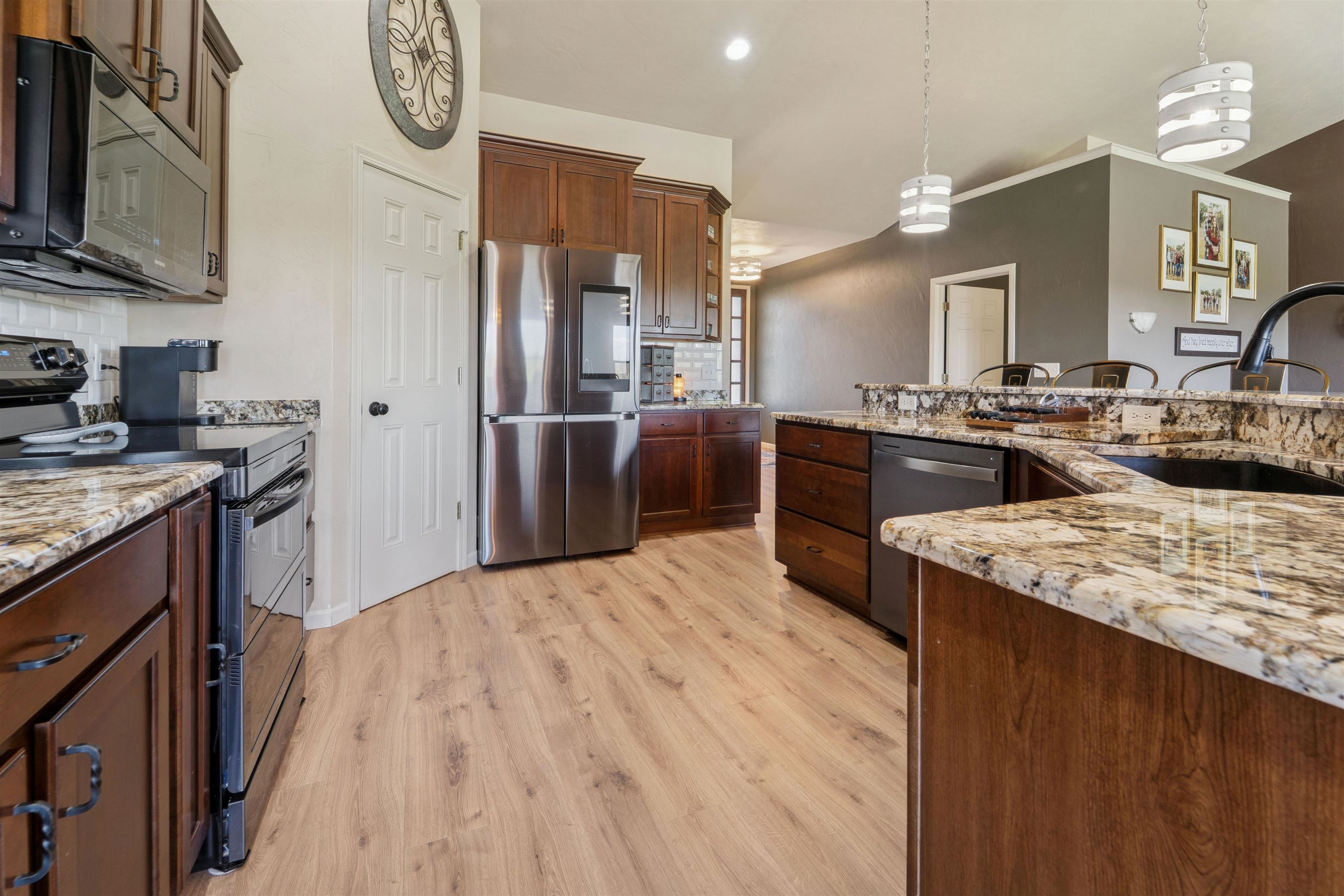 E9498 Brehmer Road Property Photo 7