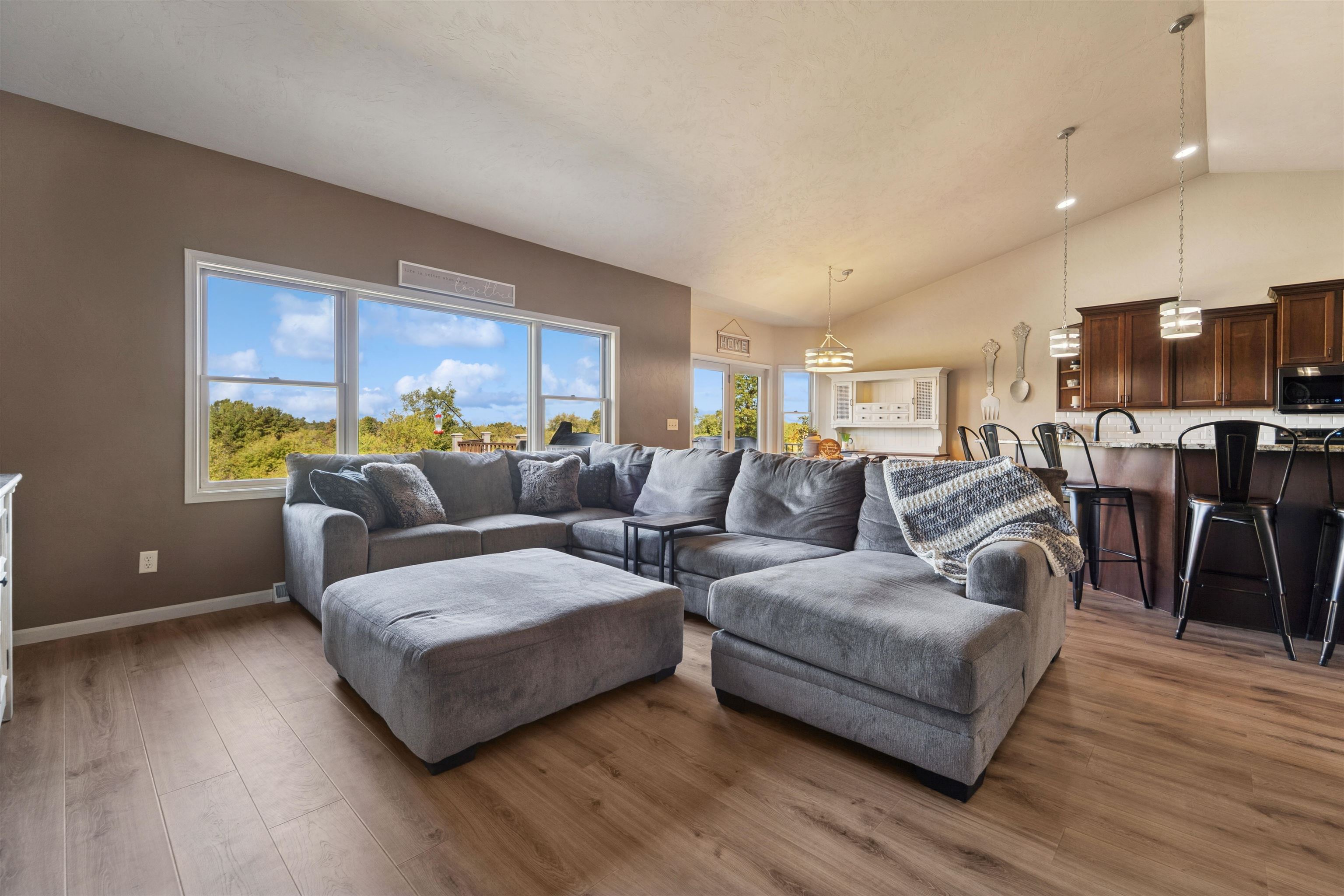 E9498 Brehmer Road Property Photo 11