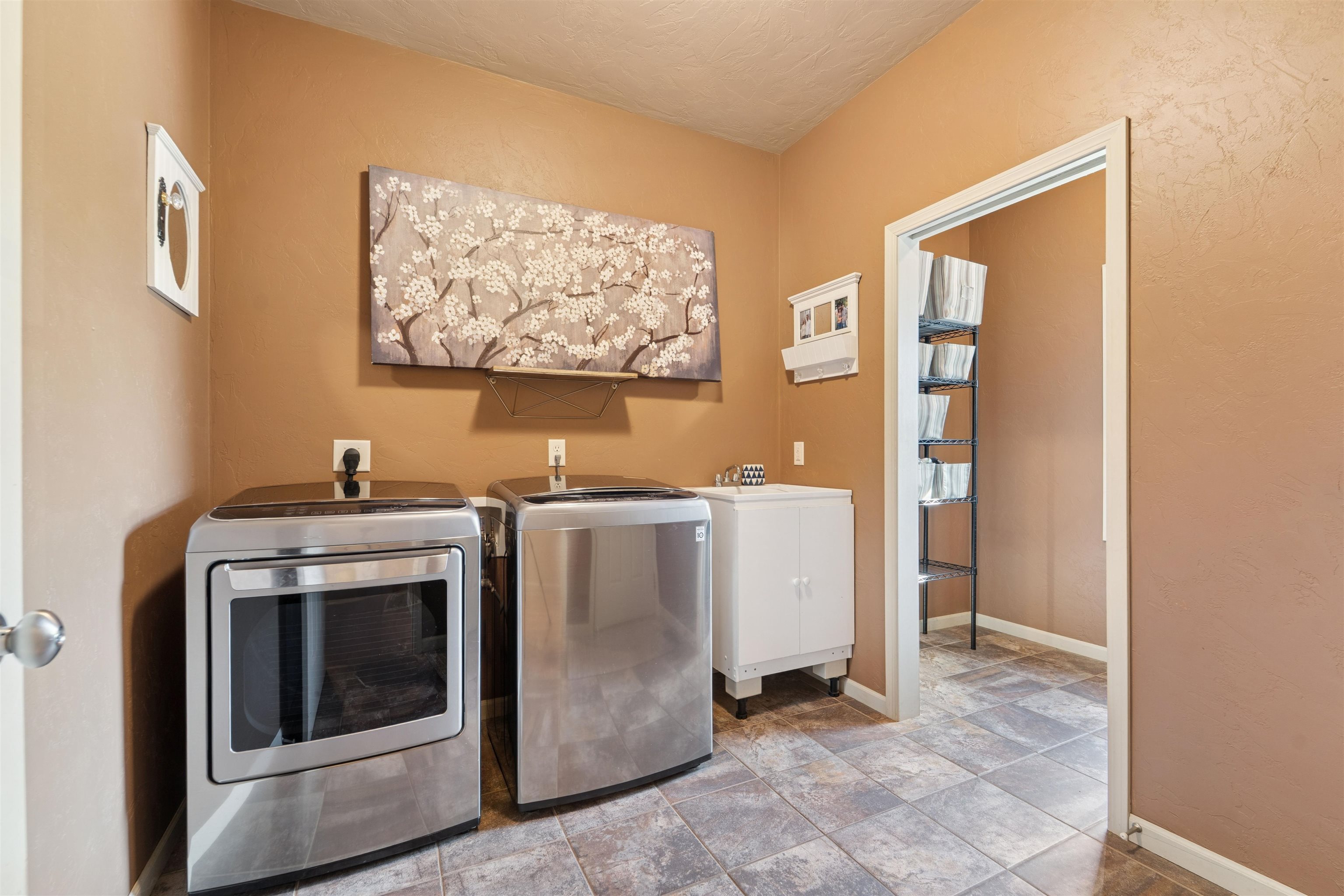 E9498 Brehmer Road Property Photo 15