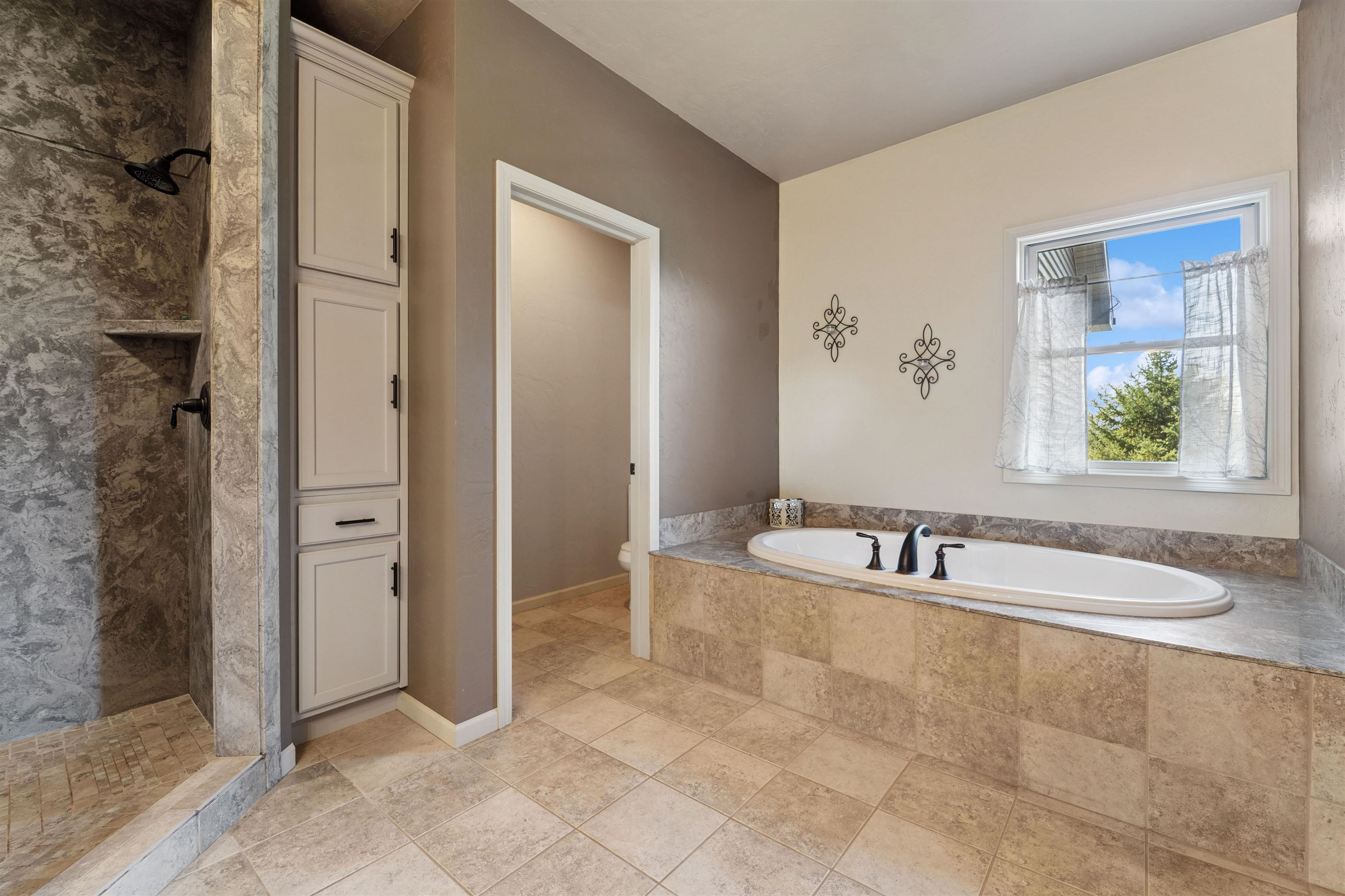 E9498 Brehmer Road Property Photo 21