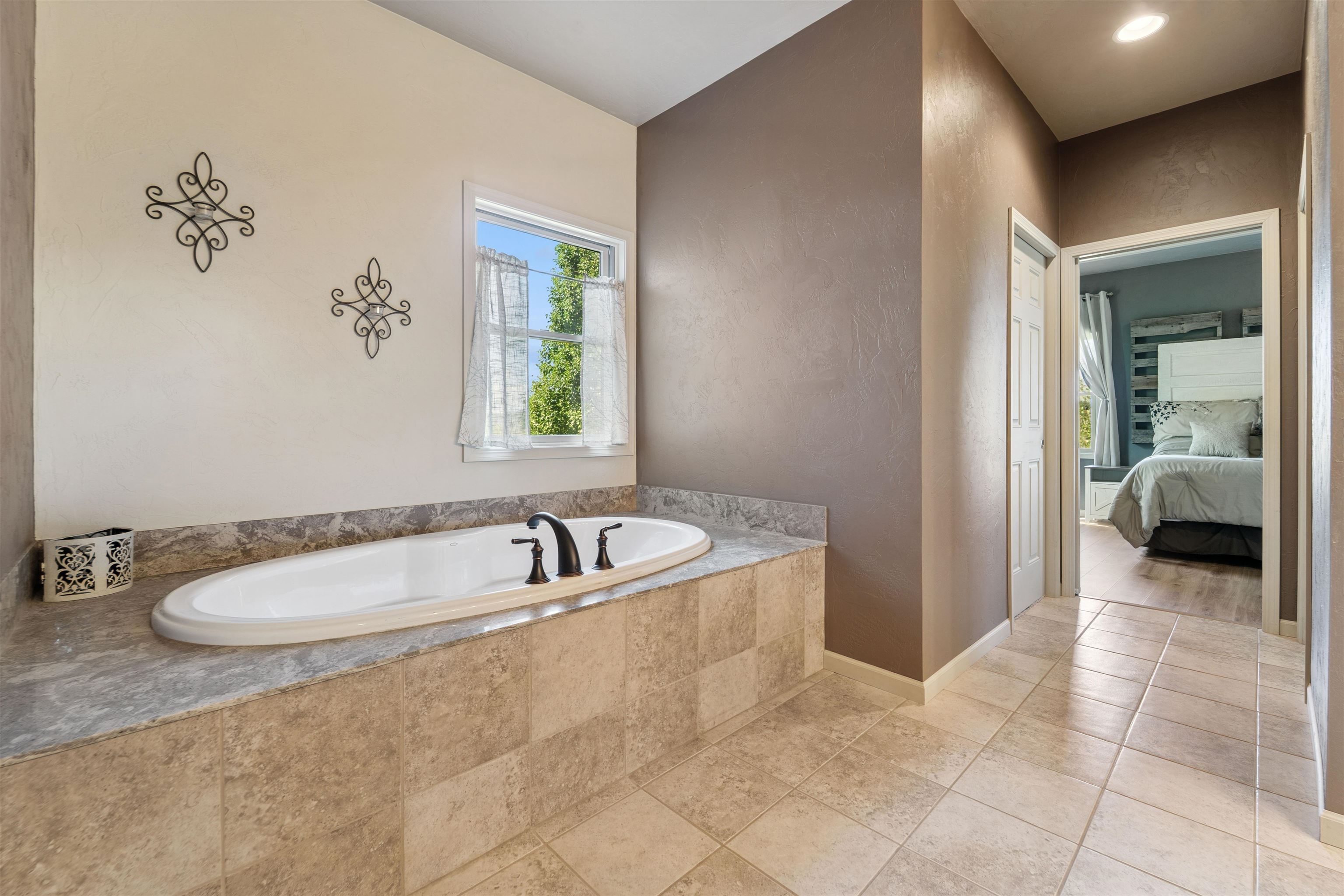 E9498 Brehmer Road Property Photo 23