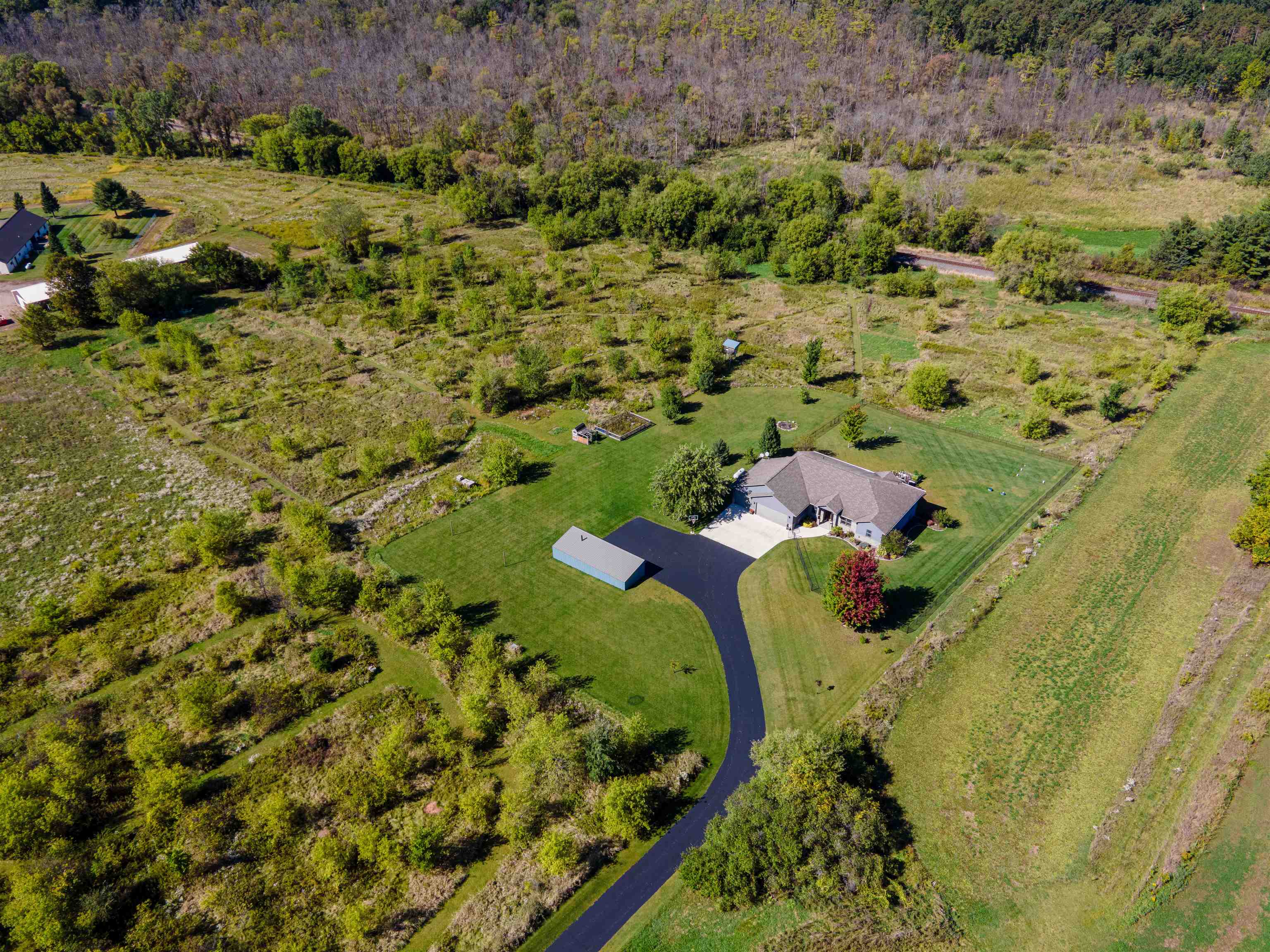 E9498 Brehmer Road Property Photo 61