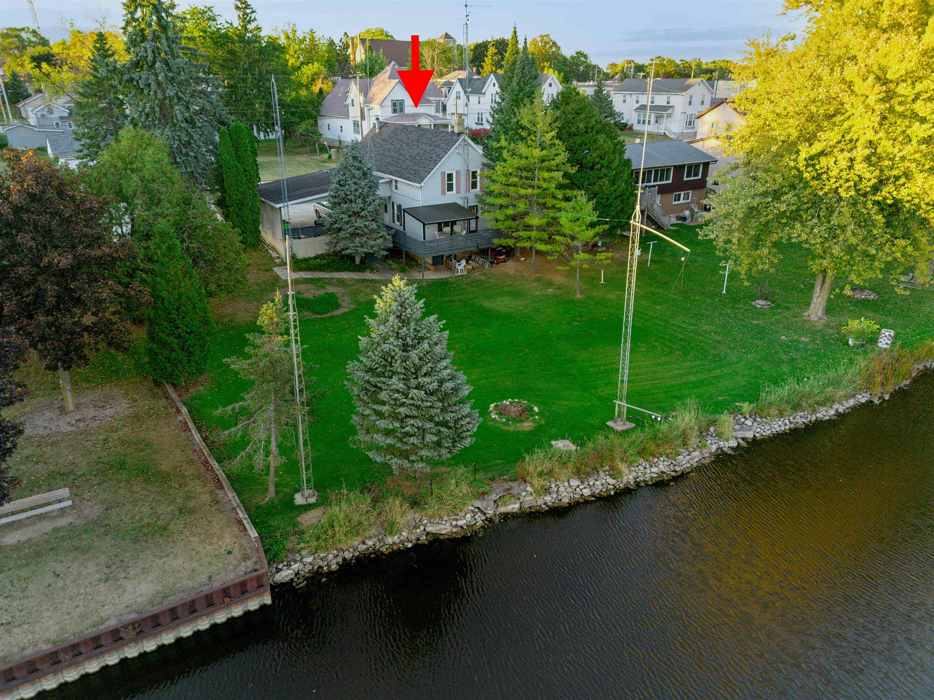 131 W Main Street Property Photo 1