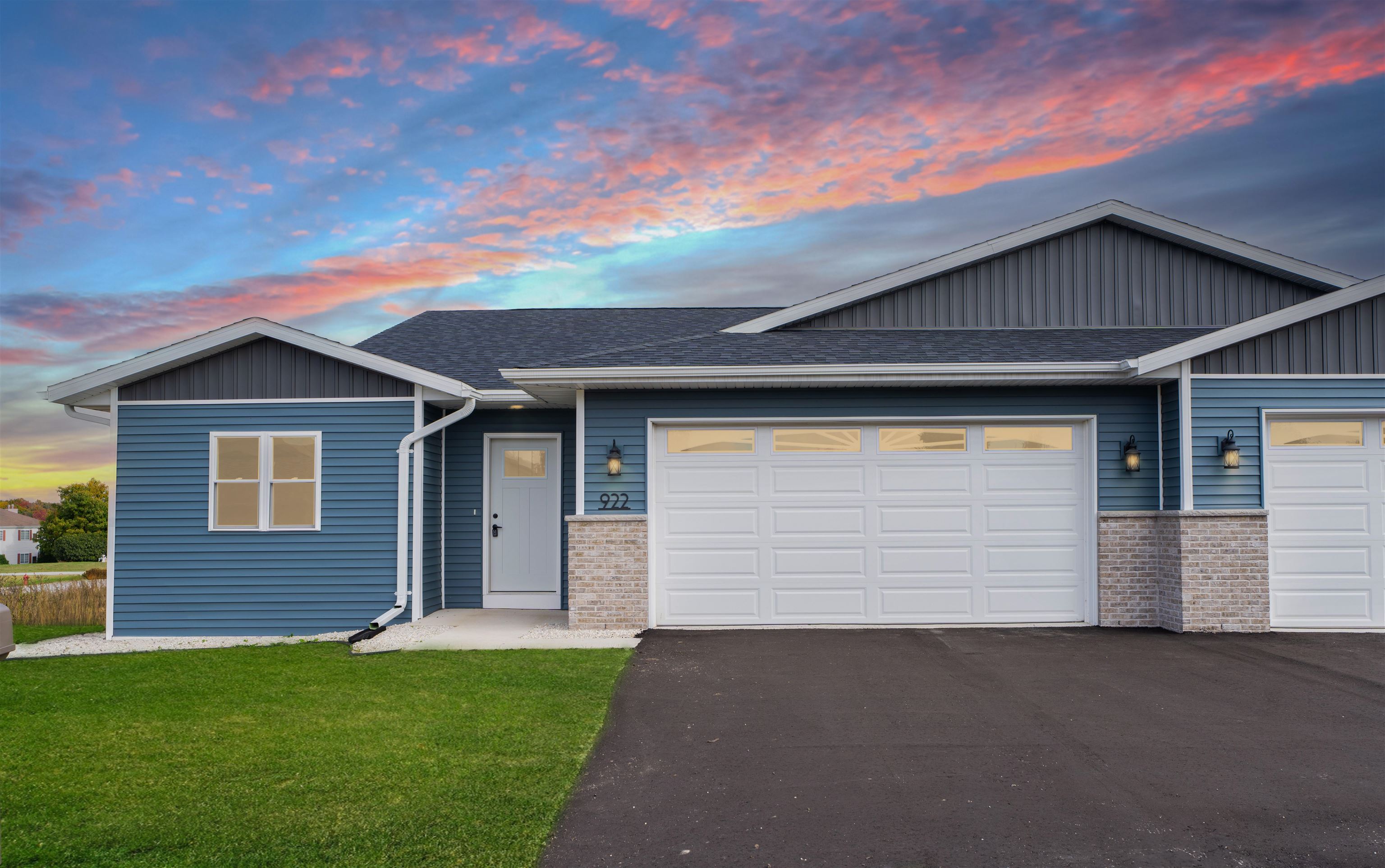 922 Vogt Lane Property Photo 1