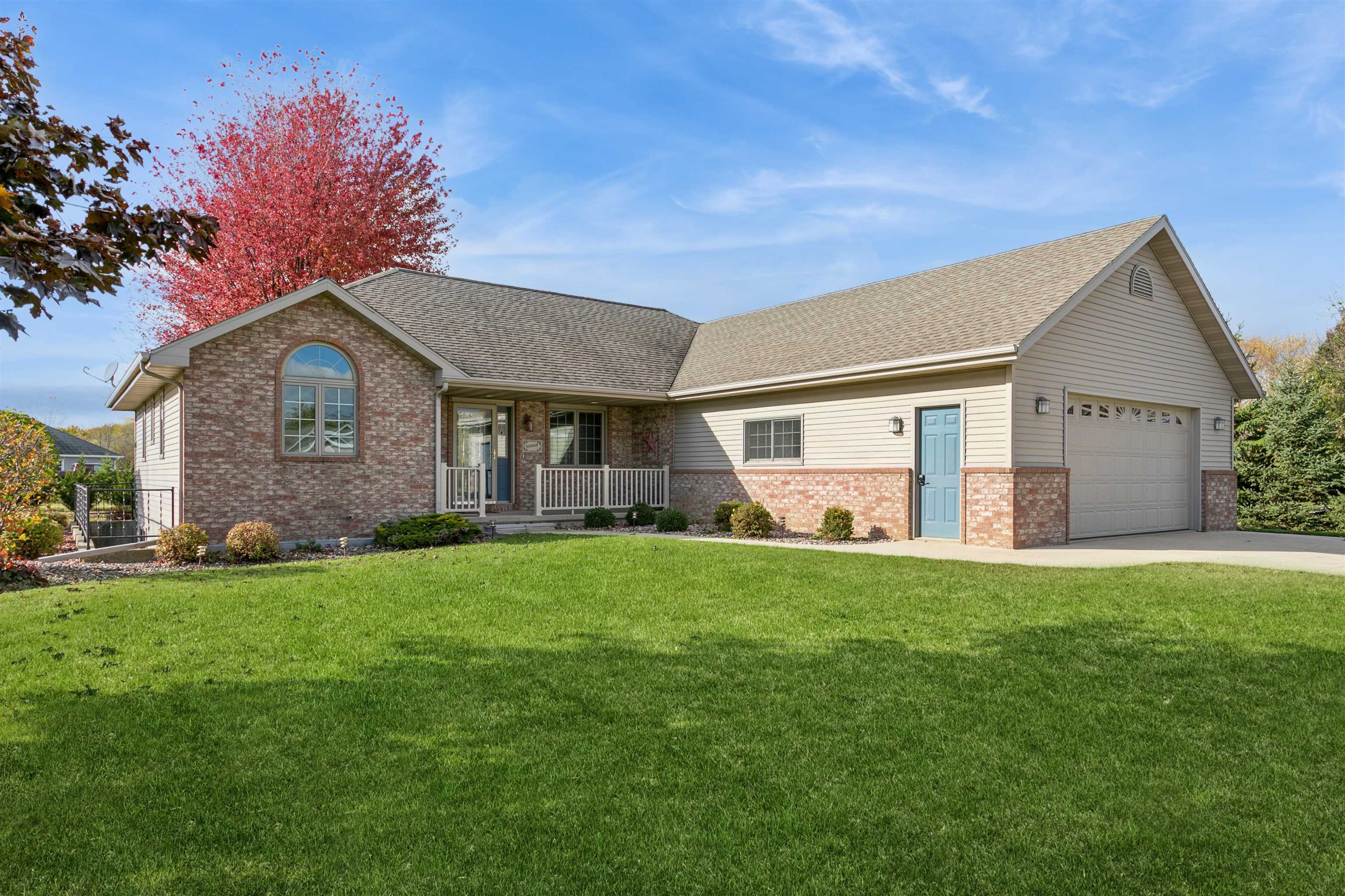 N8865 Tiffany Lane Property Photo 1