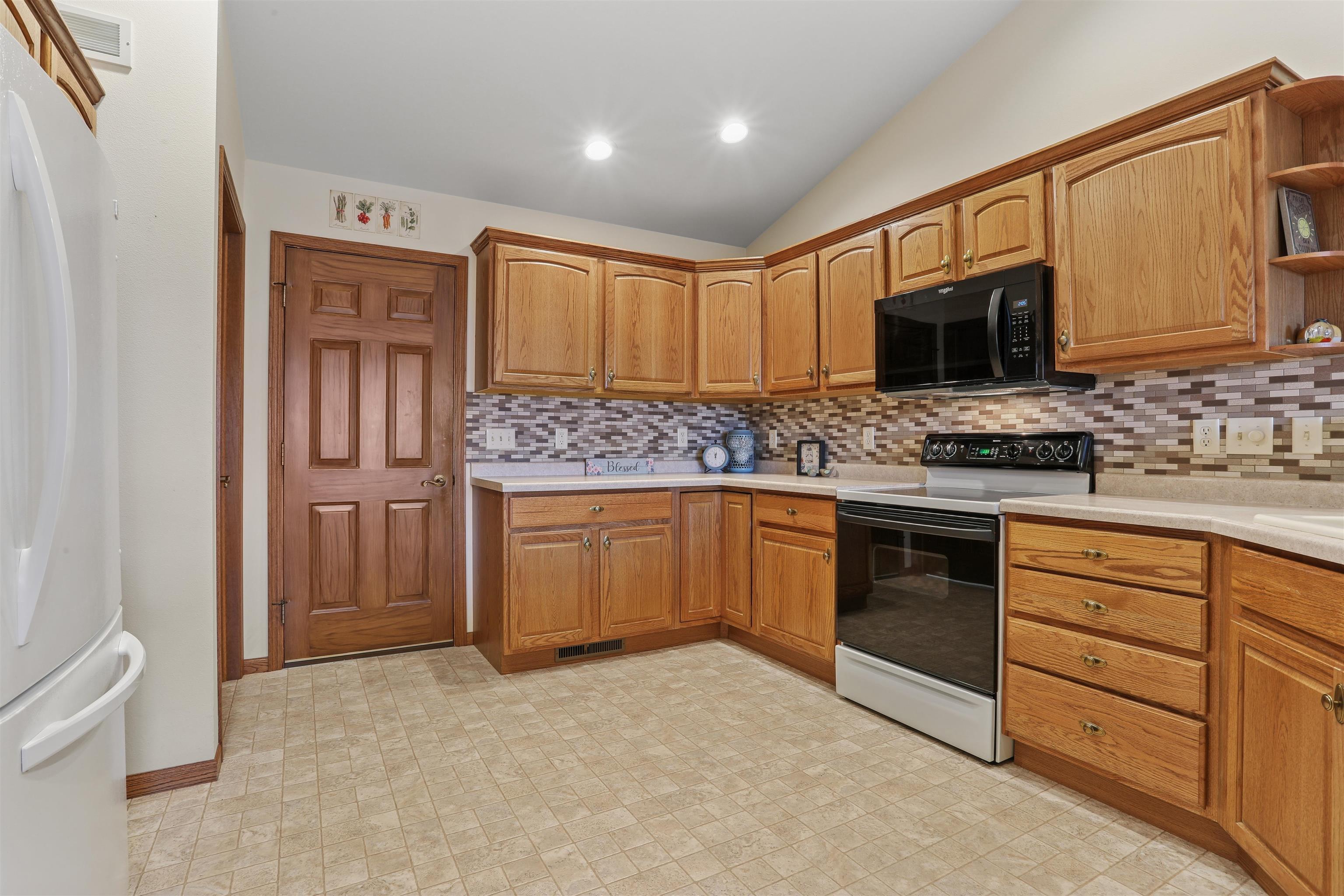 N8865 Tiffany Lane Property Photo 7