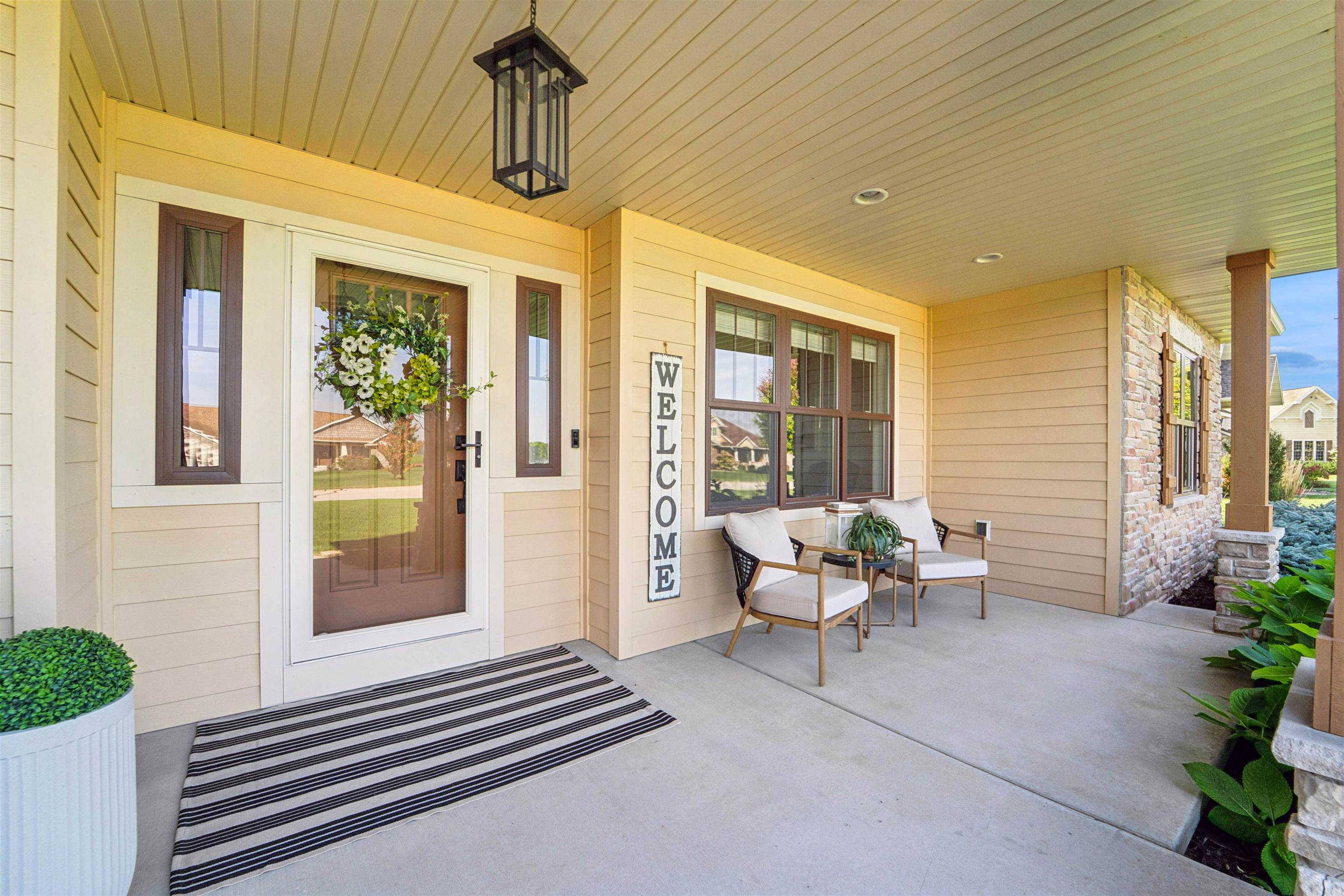 5039 W Red Barn Court Property Photo 3