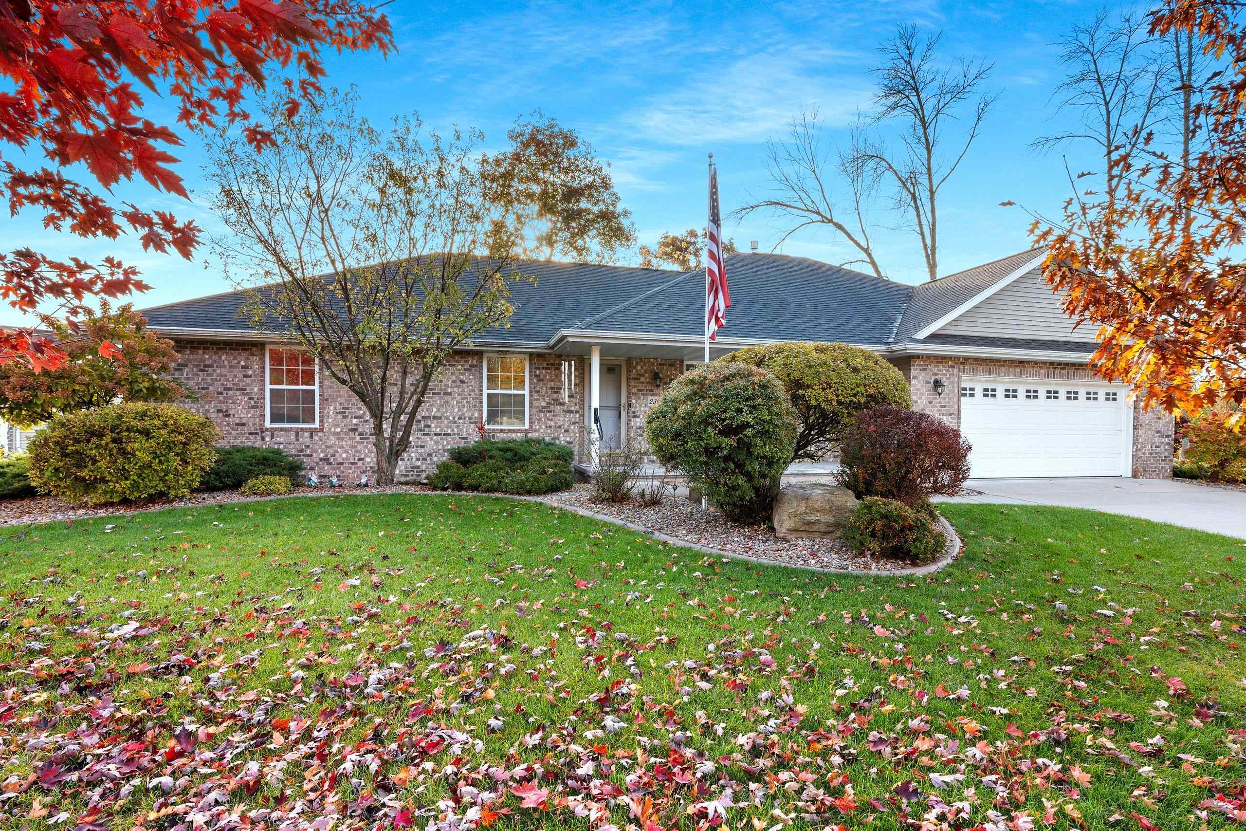 2301 Southern Cross Road Property Photo 1