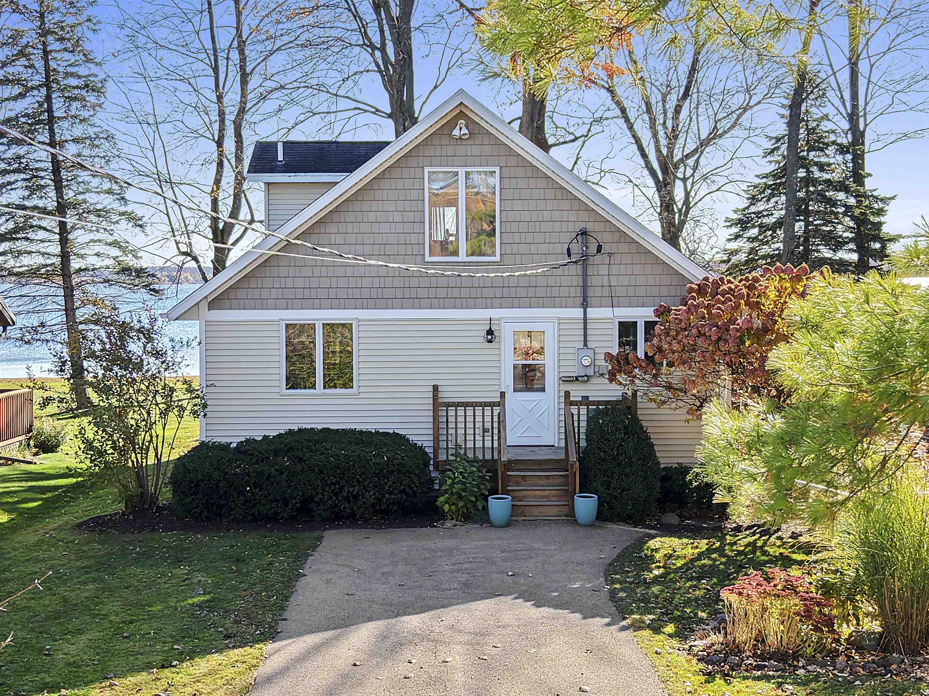 W4977 Stark Road Property Photo 1