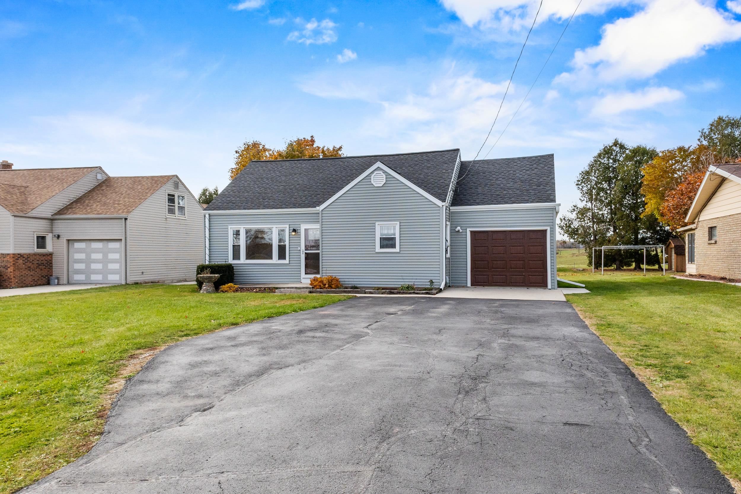 307 S Packer Drive Property Photo 1