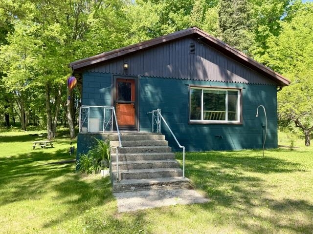 N8719 Pines Road Property Photo 1