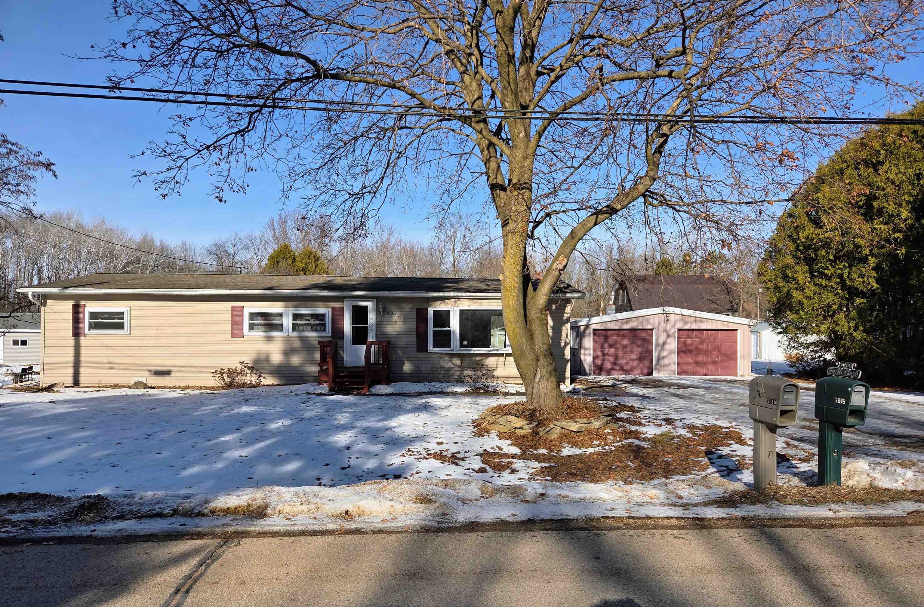 W7618 Poplar Road Property Photo 1