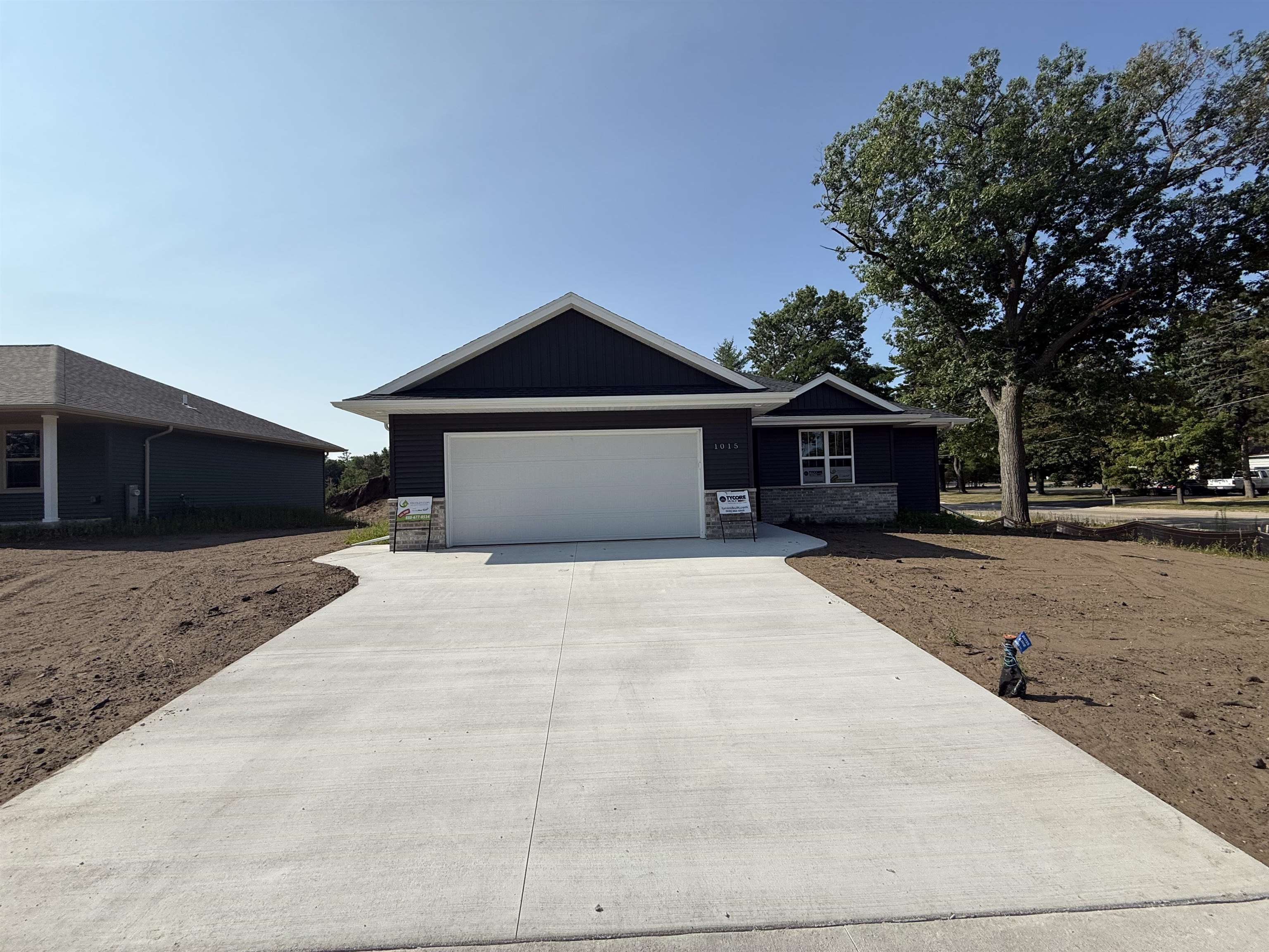 1015 Constellation Way Property Photo 1
