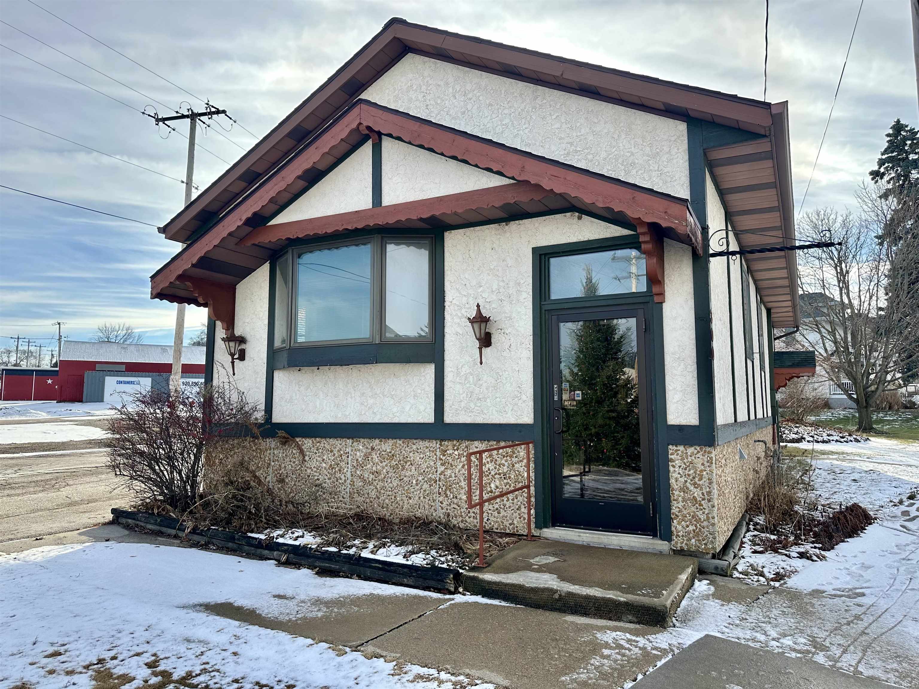 300 FOND DU LAC Street