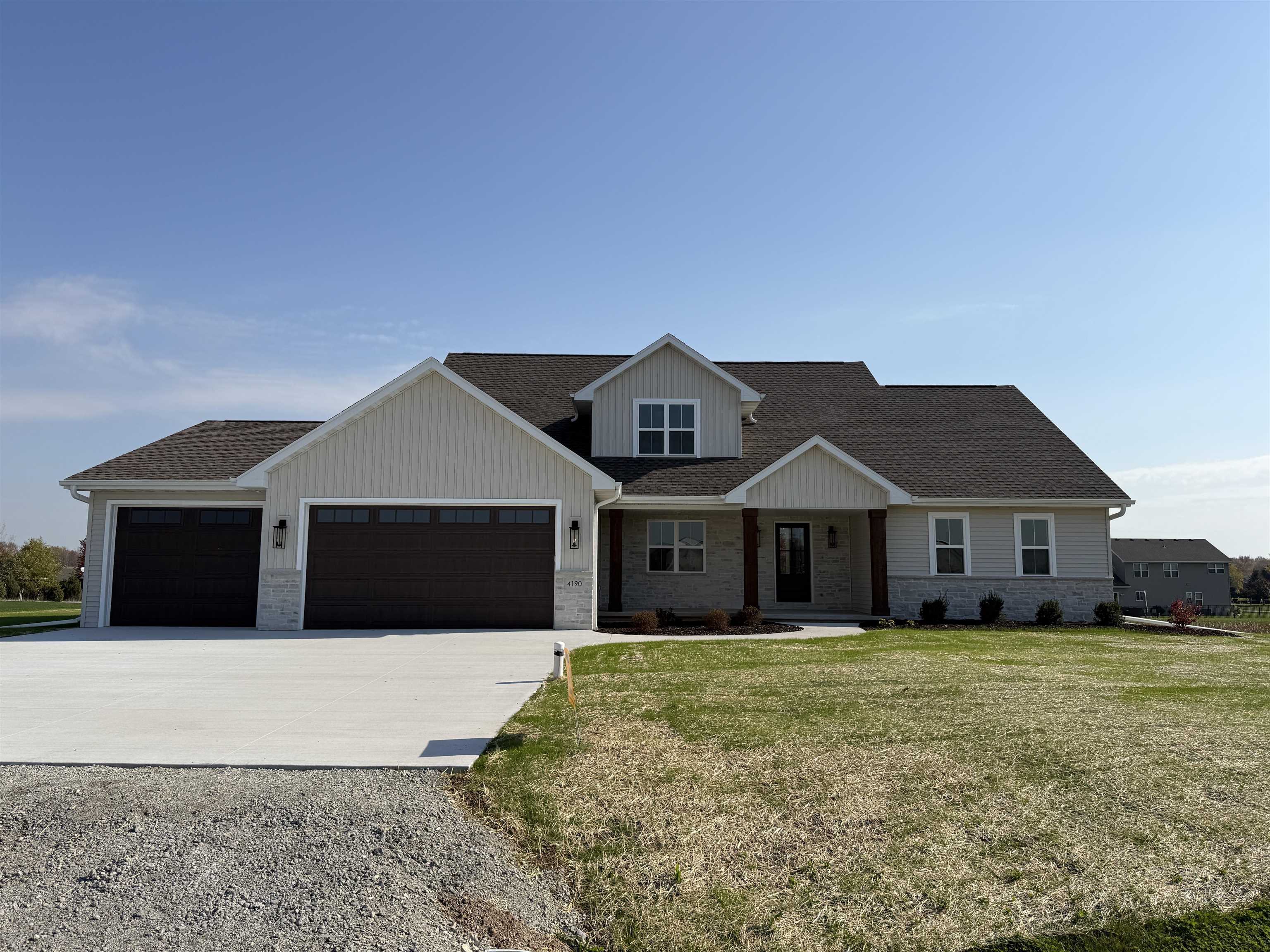 4190 N Rose Meadow Lane Property Photo 1