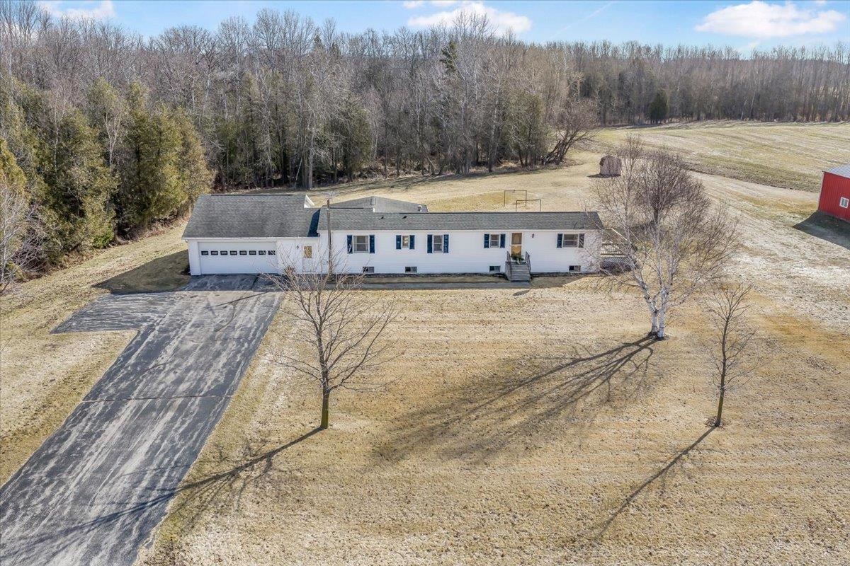 N6810 County Road D Property Photo 1