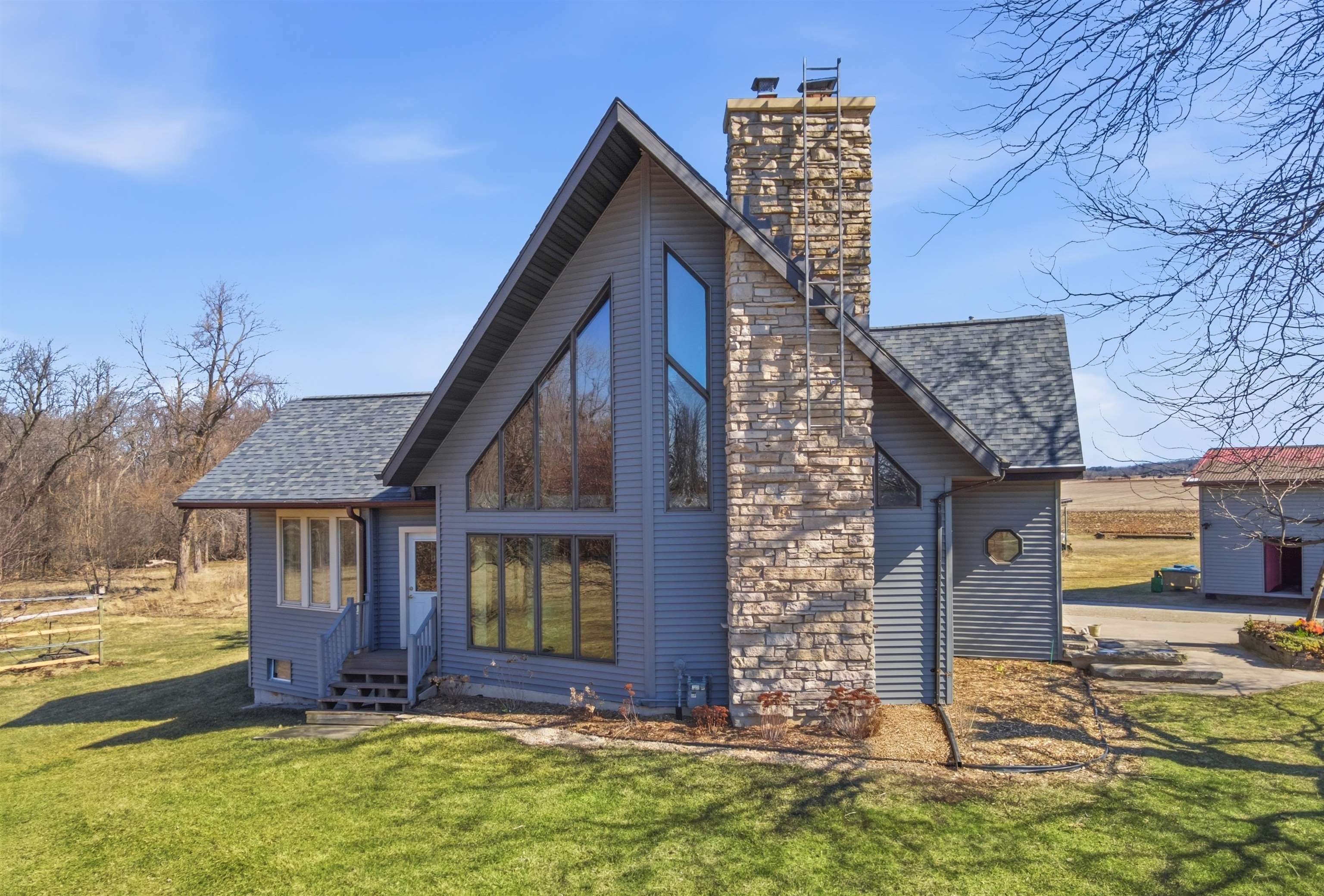 N4640 Lakeshore Drive Property Photo 1