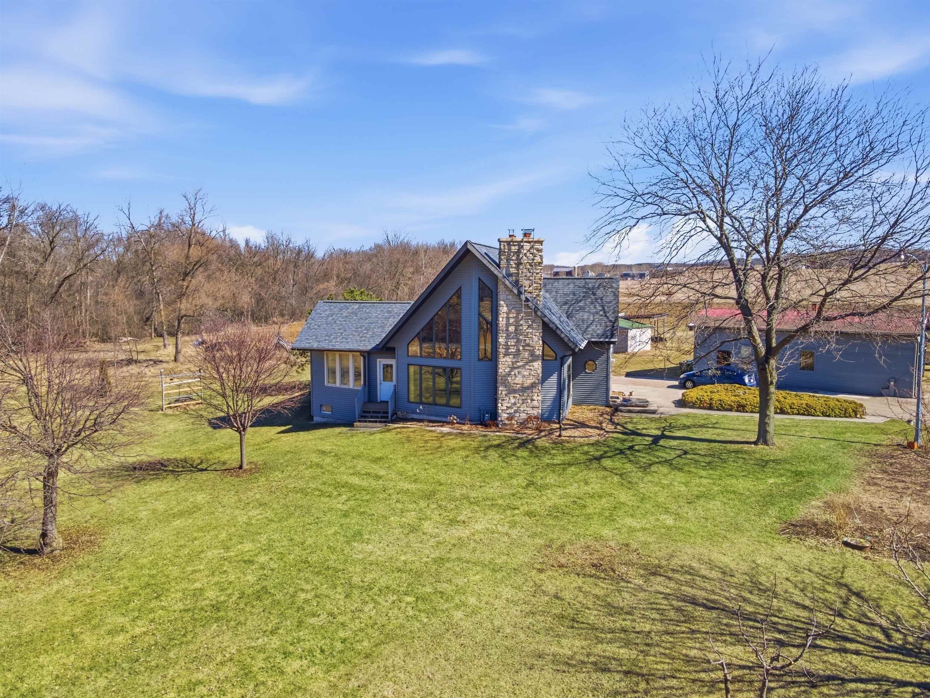 N4640 Lakeshore Drive Property Photo 1