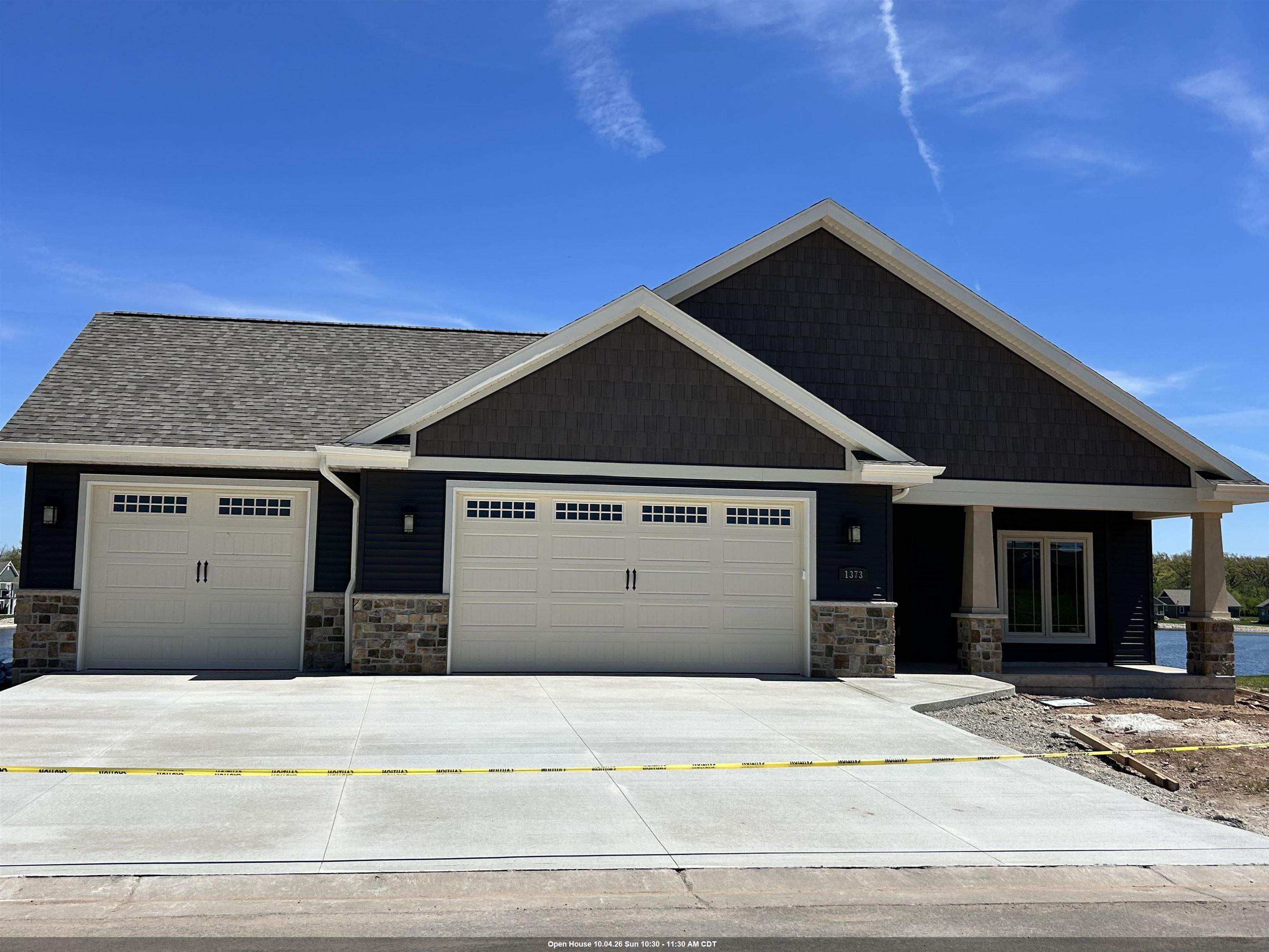 1373 Prairie Lake Circle Property Photo 1