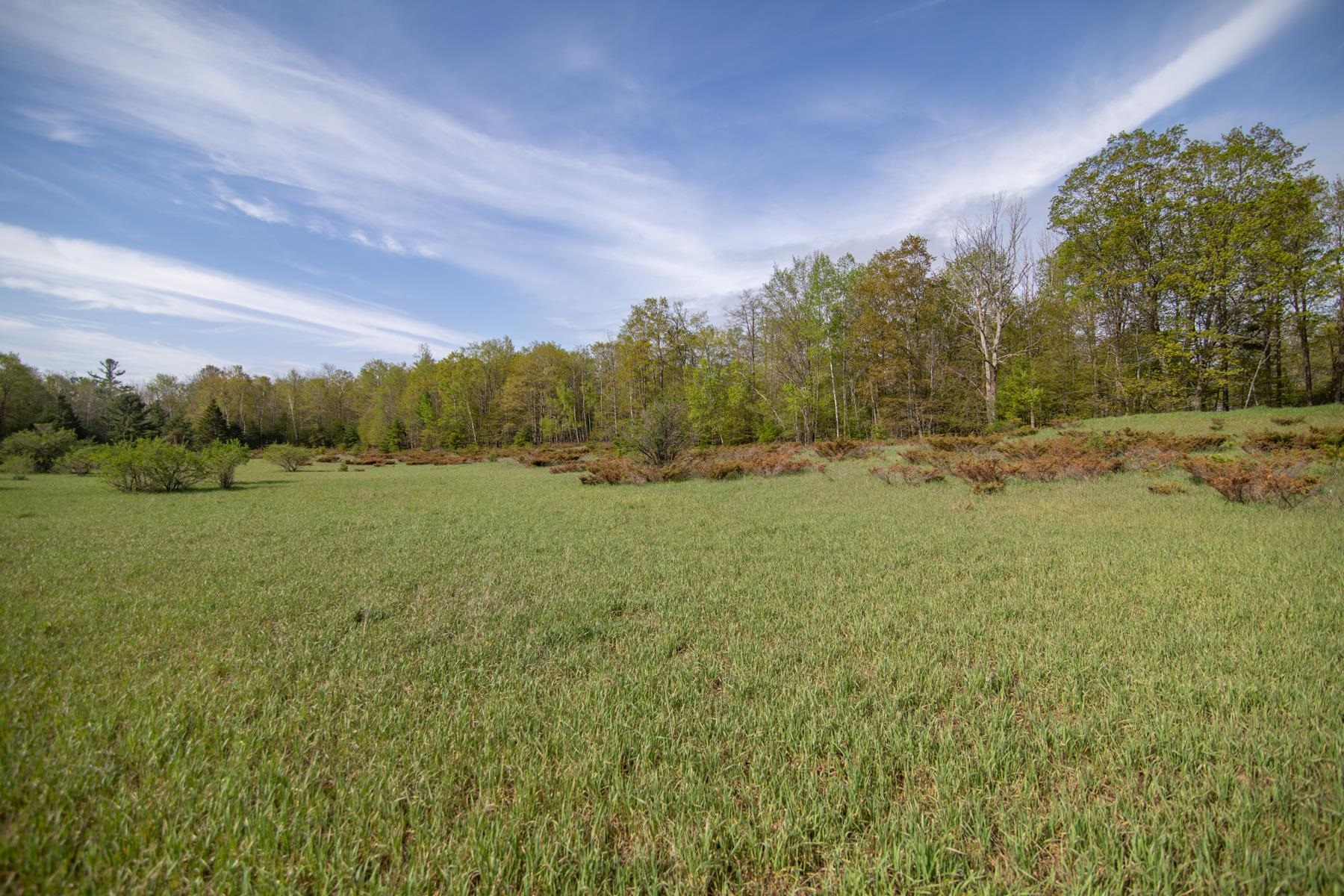 County Rd F Property Photo 1