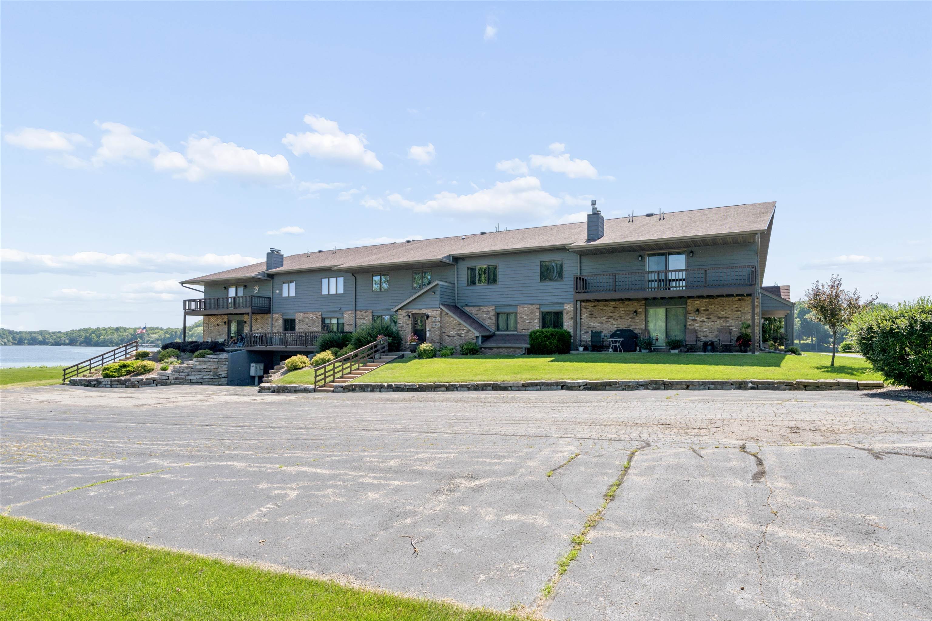 2490 Stroebe Island Drive Property Photo 1