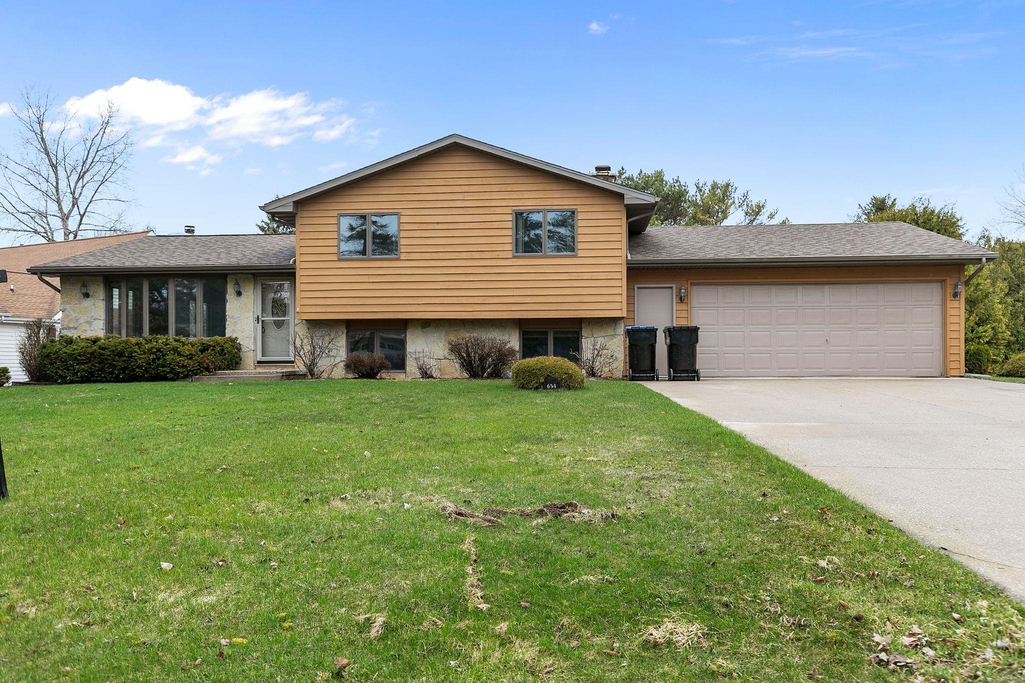 634 E Walnut Place Property Photo 1