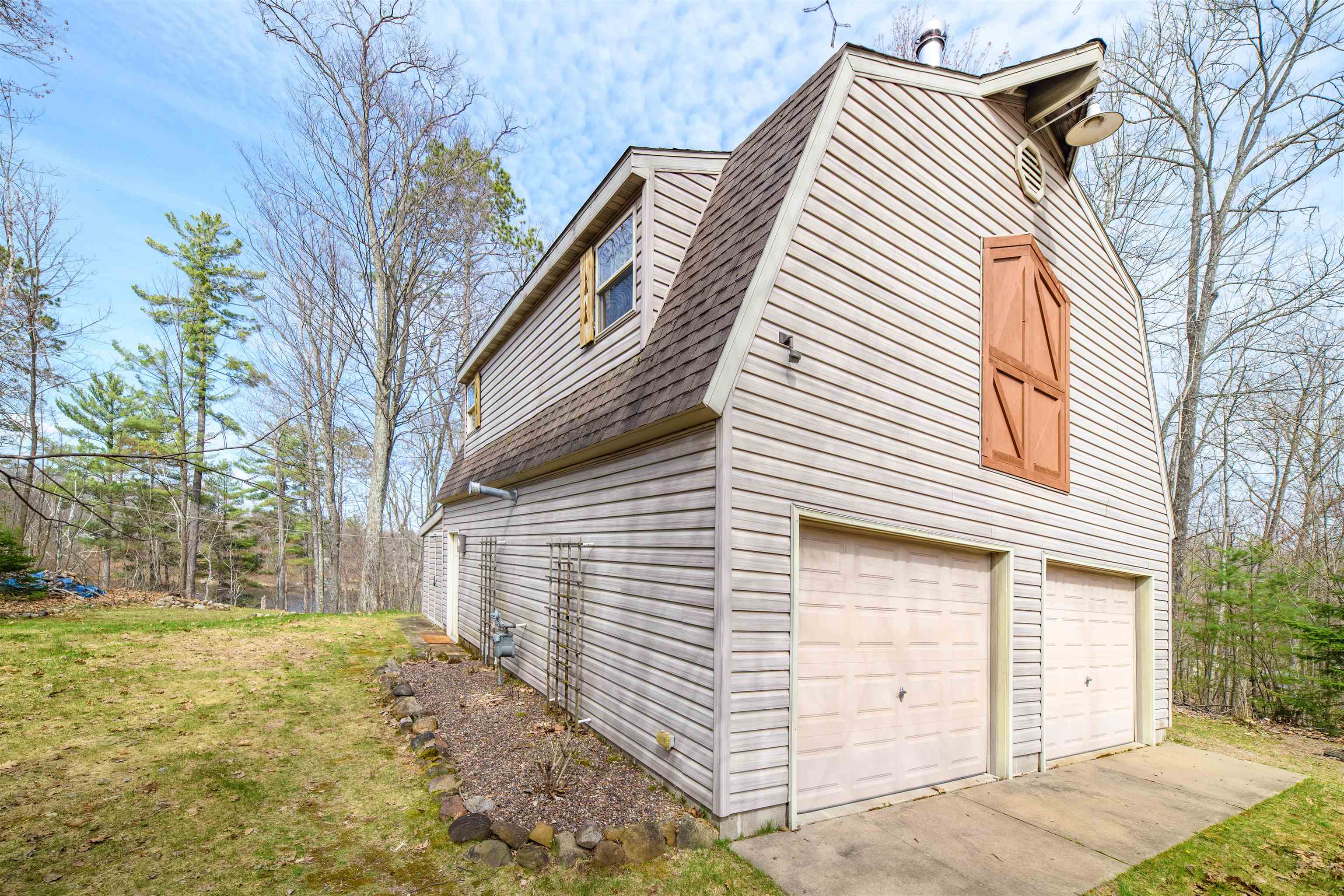 2780 HIGH PEAK Road Property Photo 1