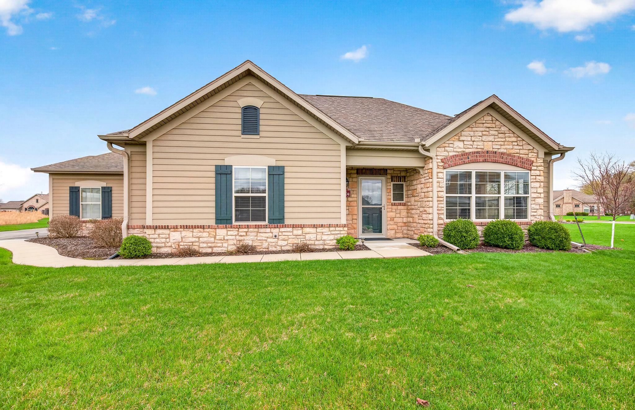 2104 E Milestone Drive Property Photo 1