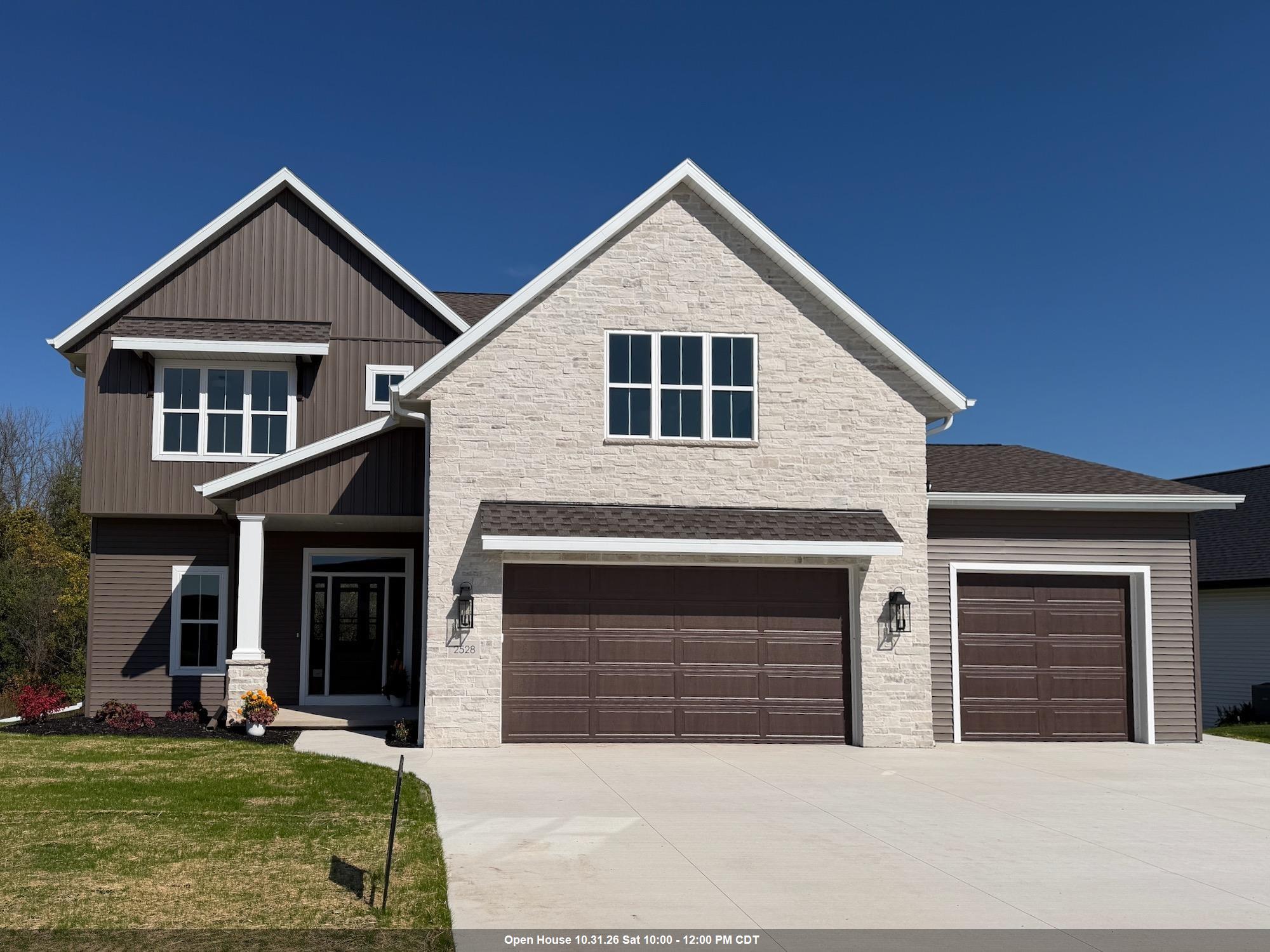 2528 N Stellita Circle Property Photo 1