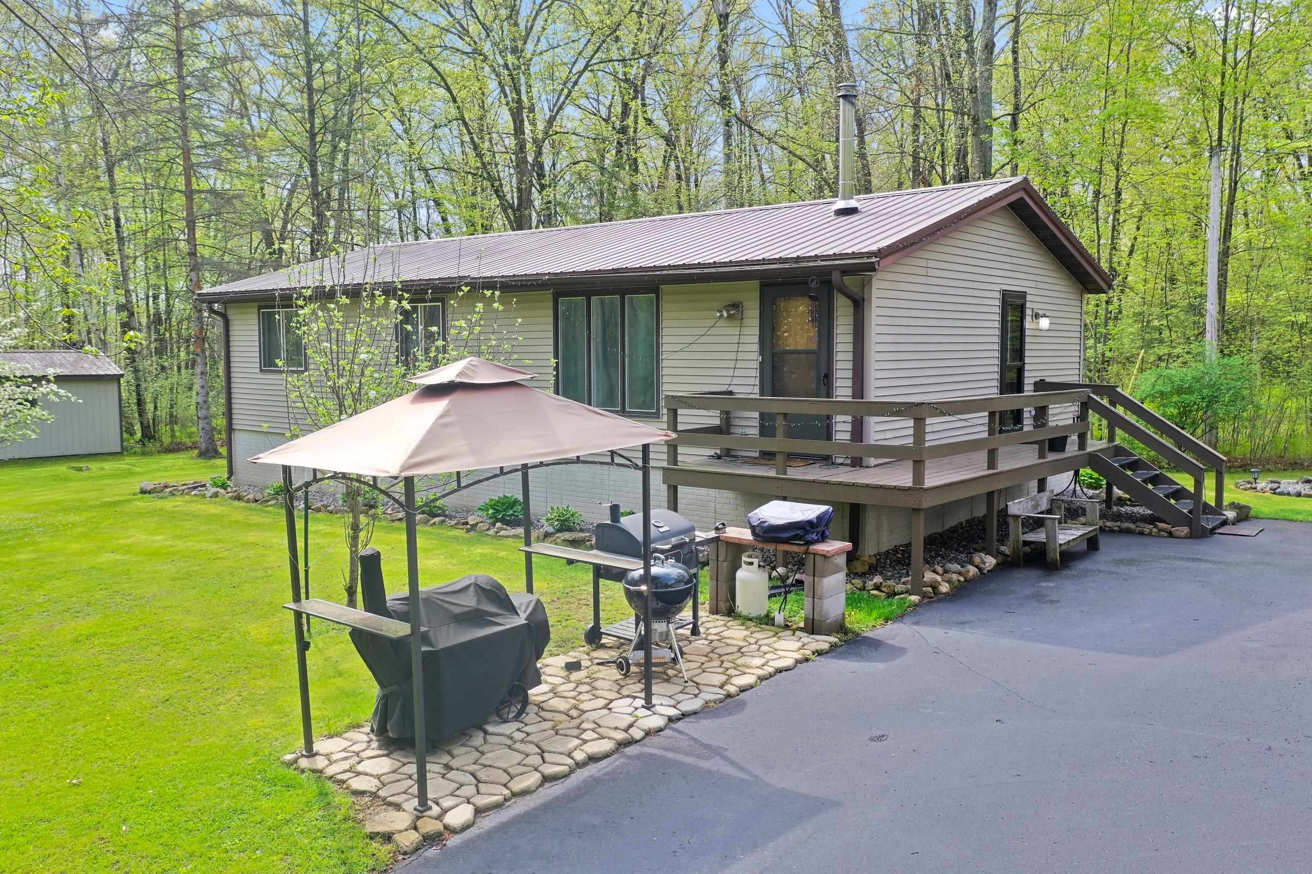 N6828 Springbrook Road Property Photo 1