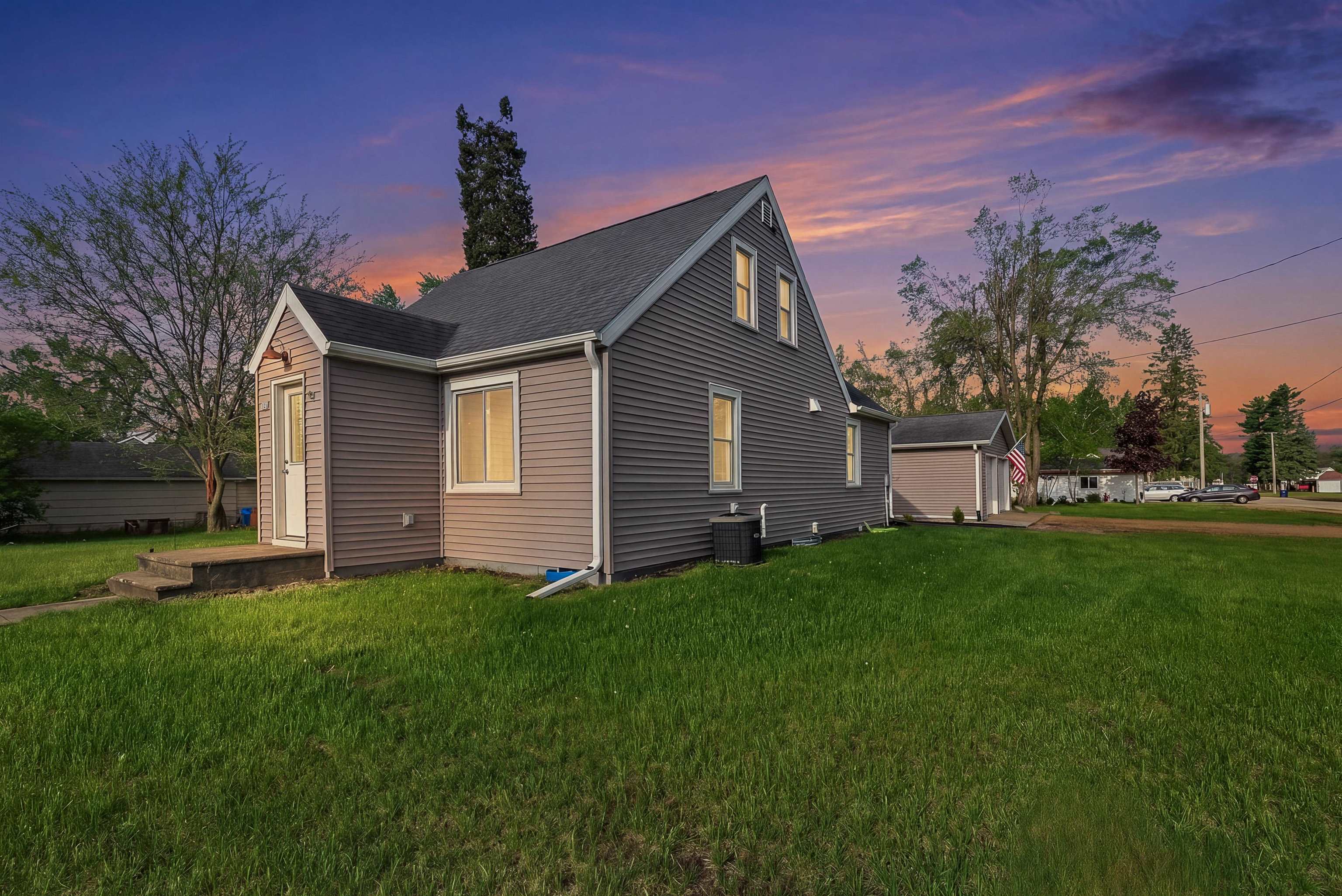 121 Elm Street Property Photo 1