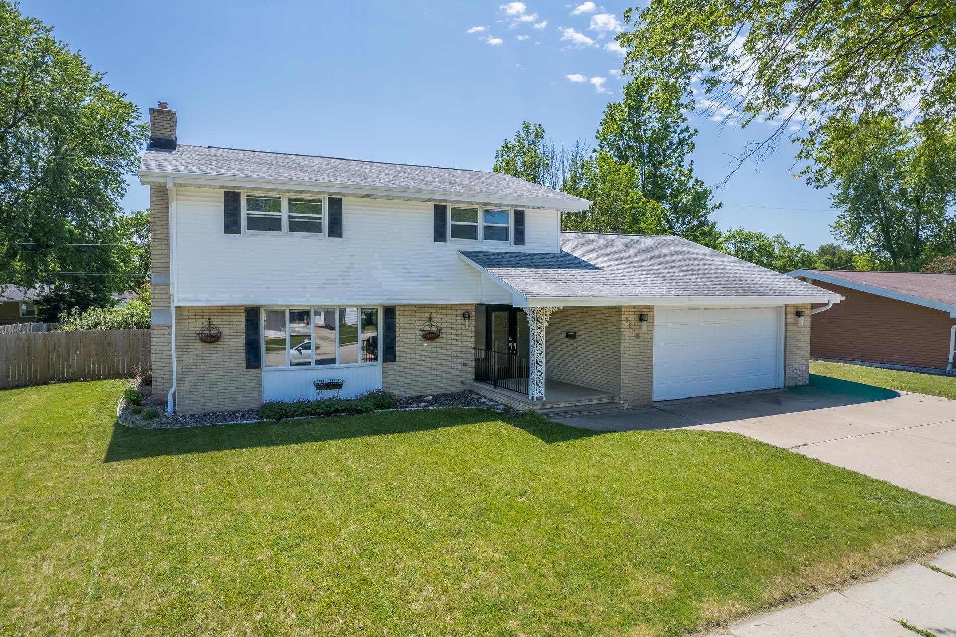 1805 E Marquette Street Property Photo 1