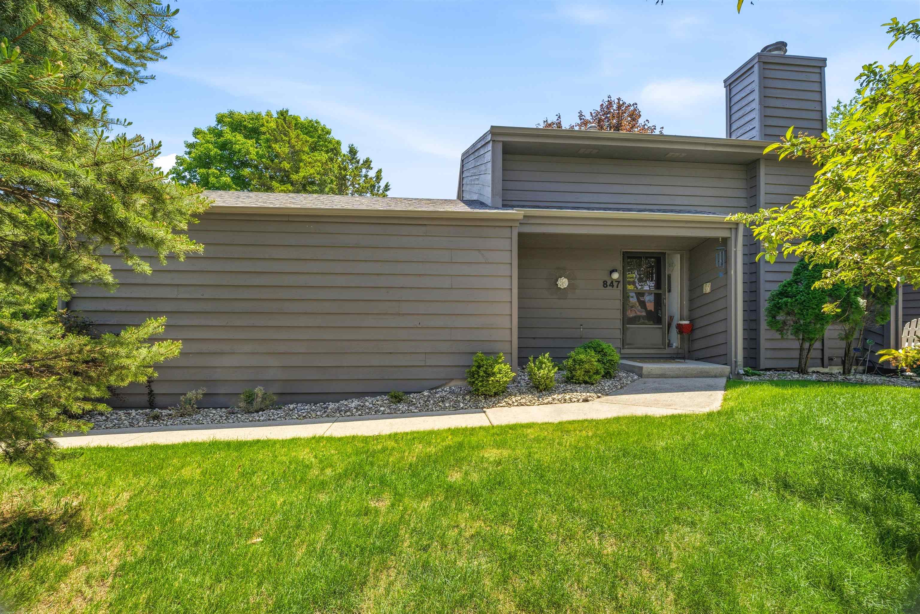 847 E Windfield Place Property Photo 1