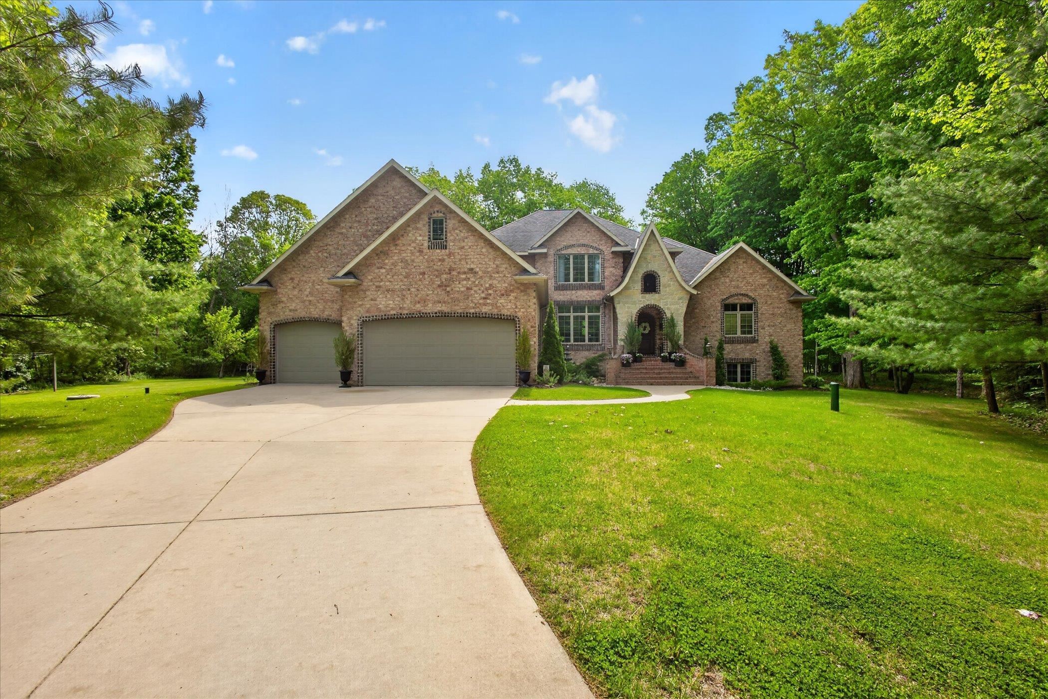 2813 RIVER FOREST HILLS Drive