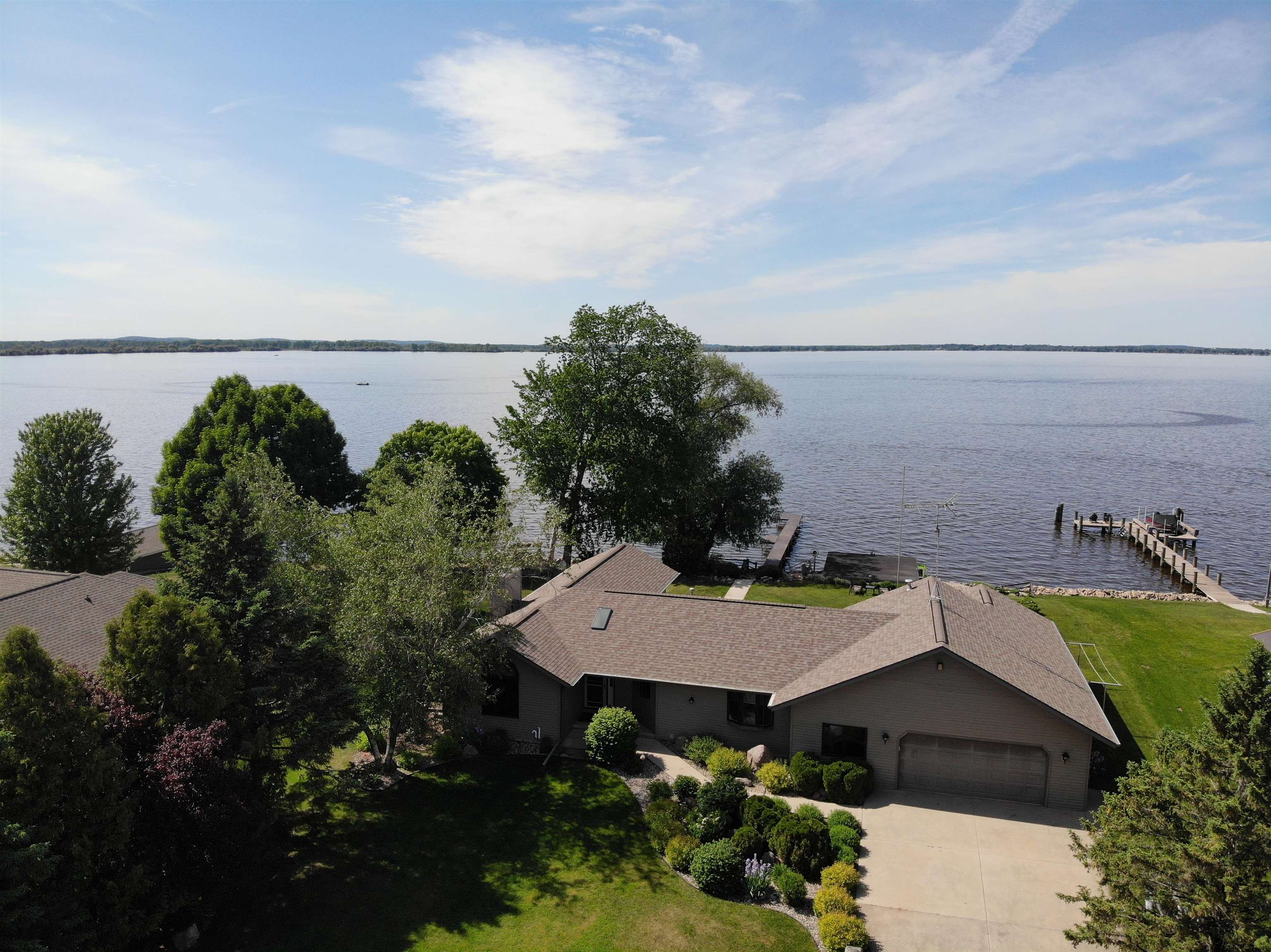 9512 Laura Lane Property Photo 1