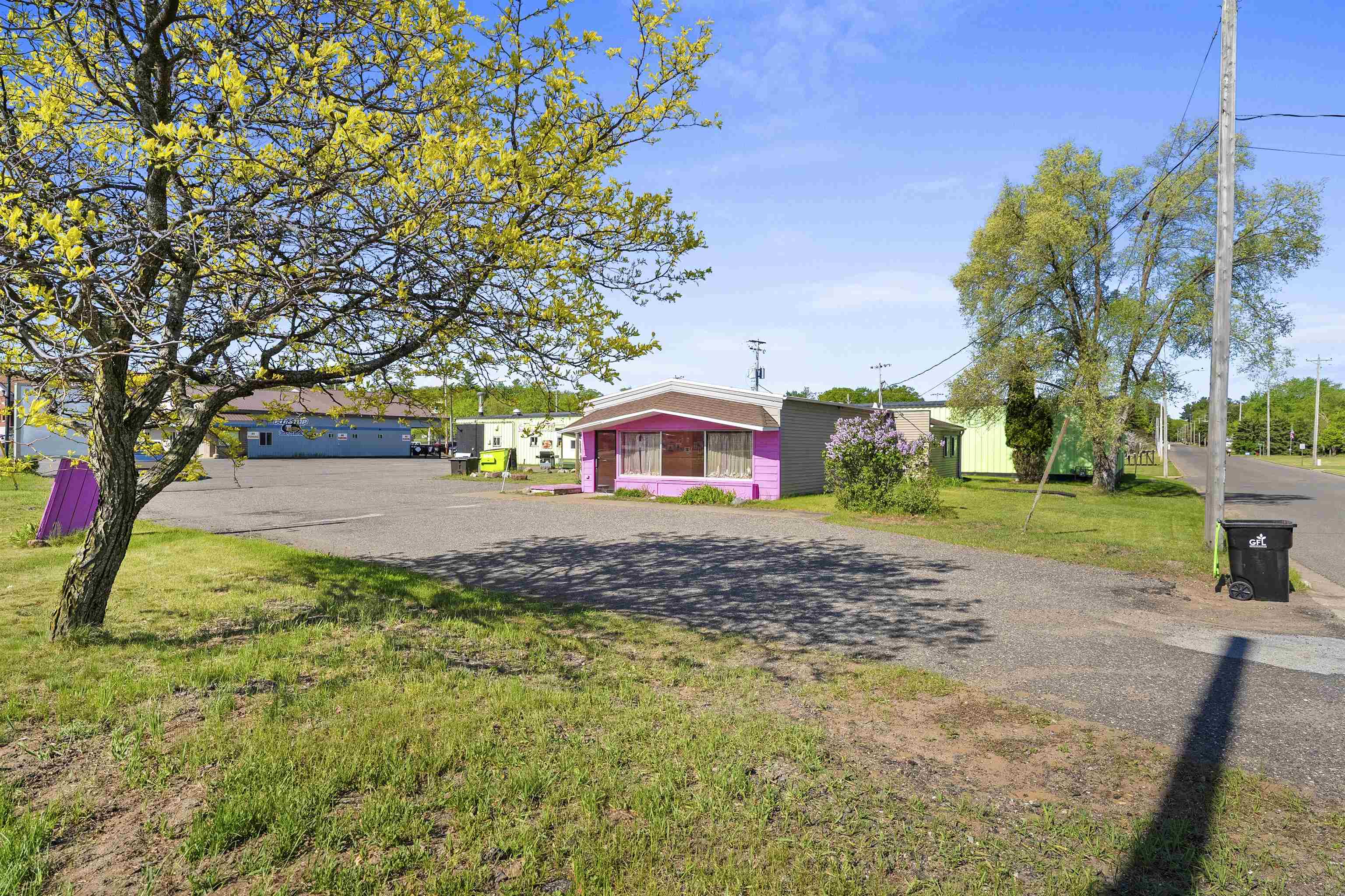 1111 Roosevelt Road Property Photo 1