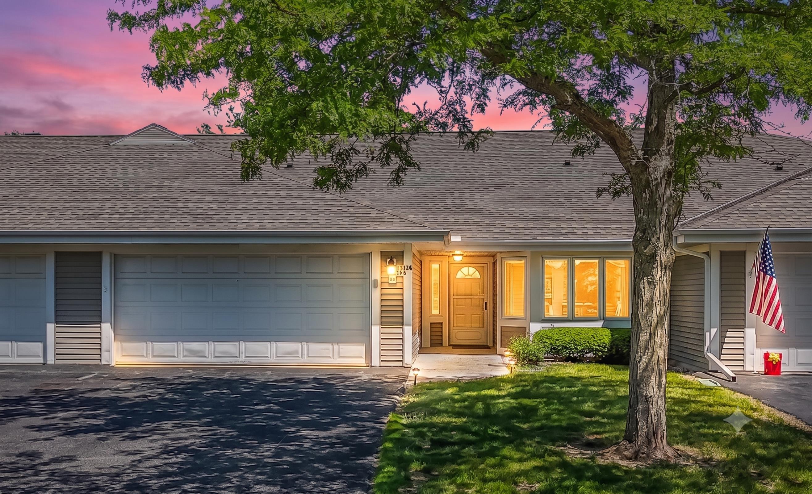 11014 Mequon Square Drive Property Photo 1