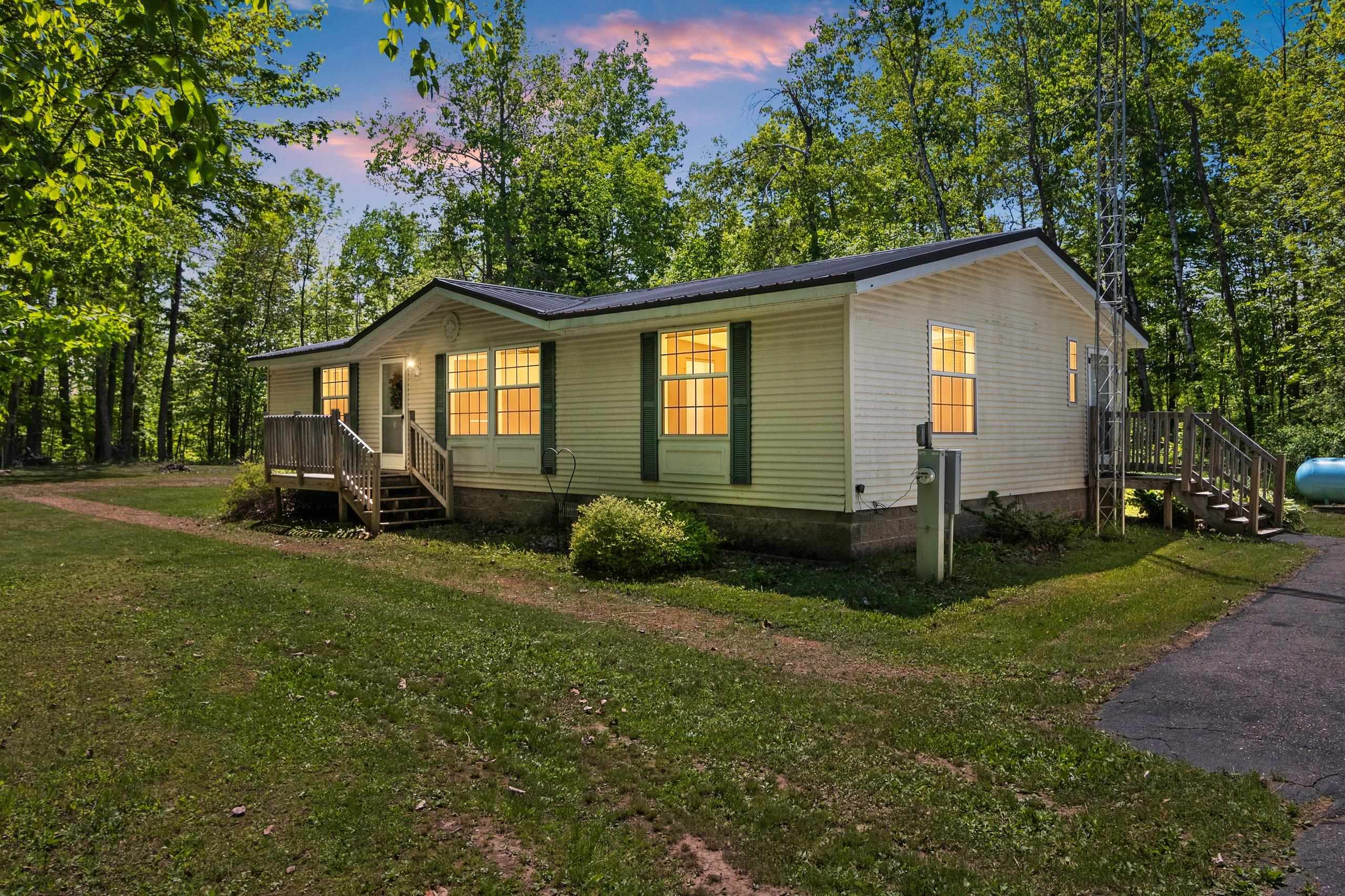 16975 Rolling Hills Lane Property Photo 1