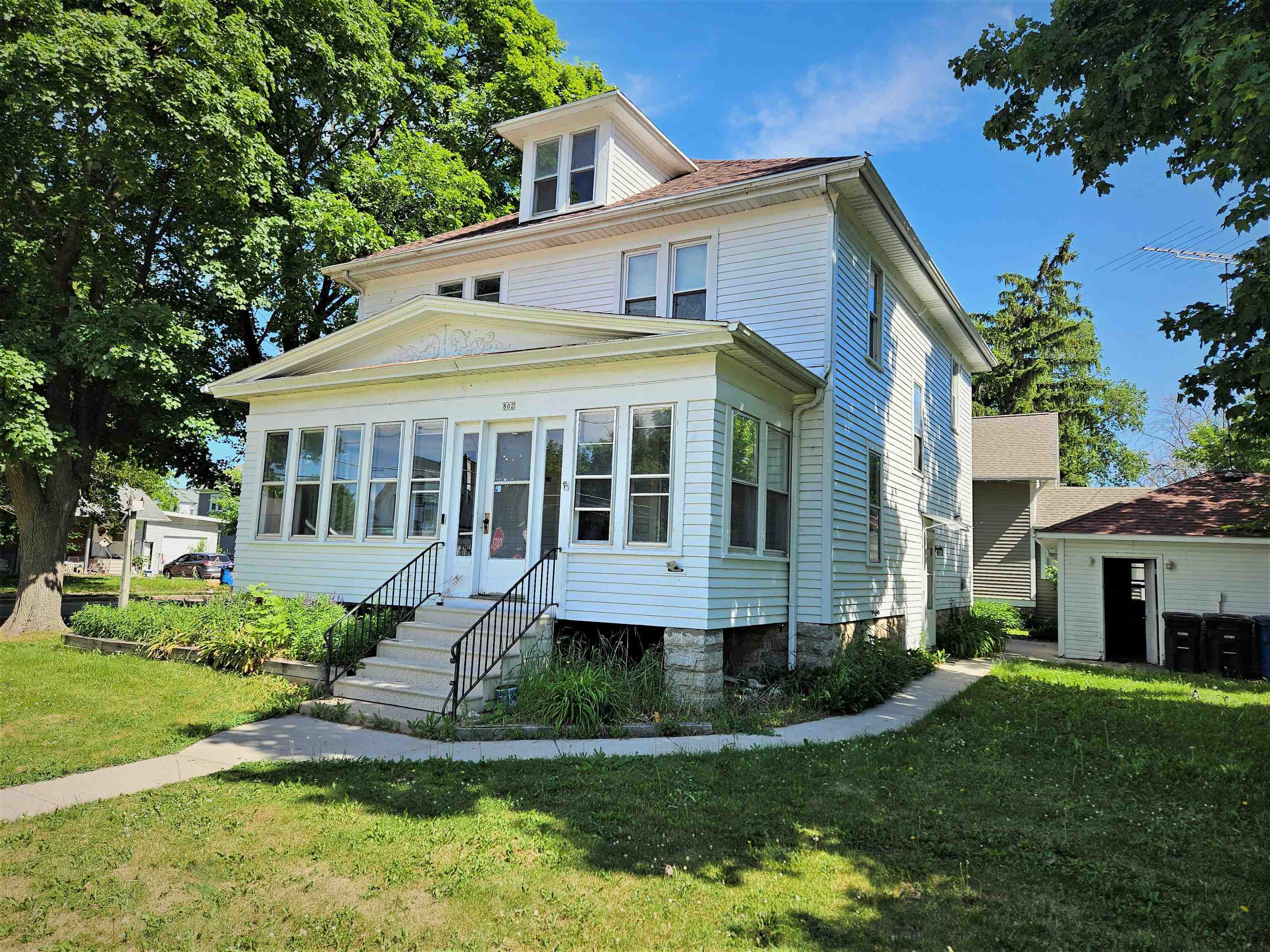 802 Ceape Avenue Property Photo 1