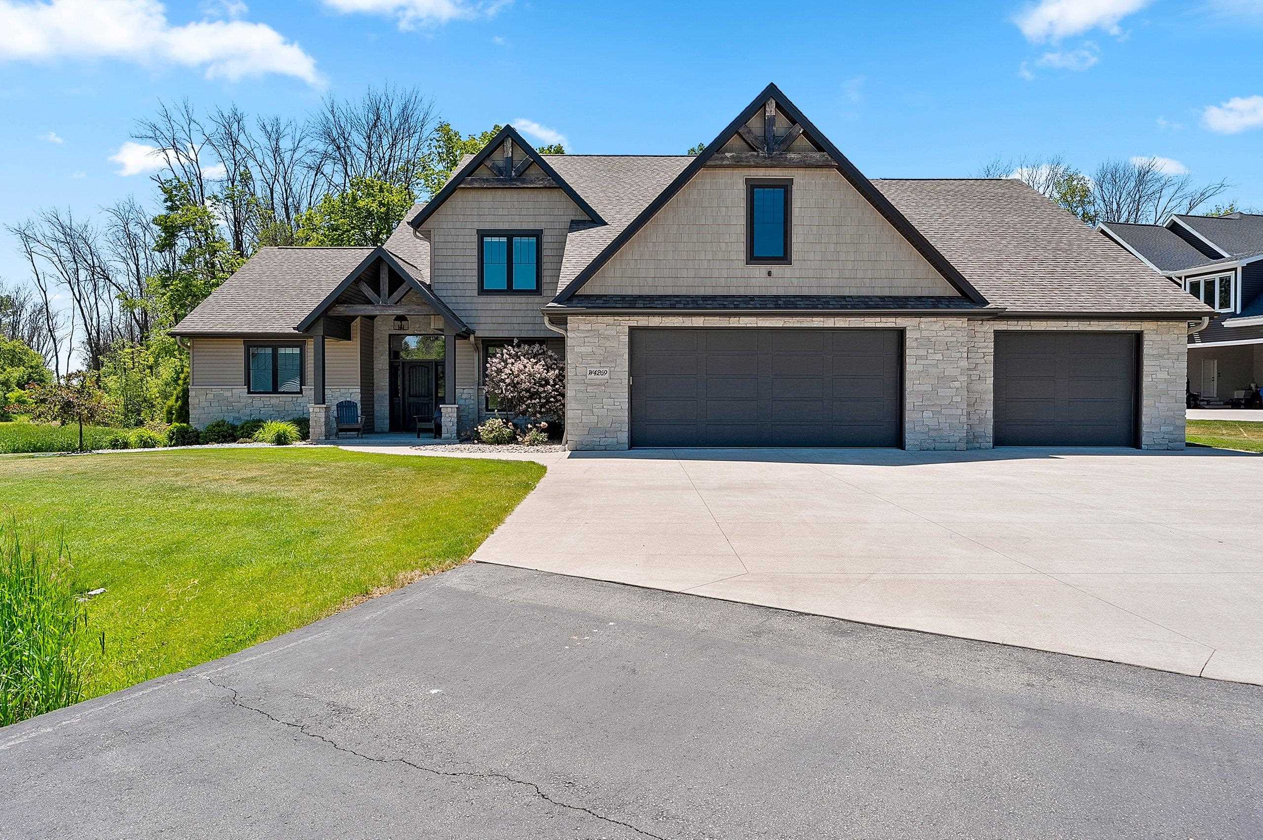 W4269 ROSE TREE Drive Property Photo 1