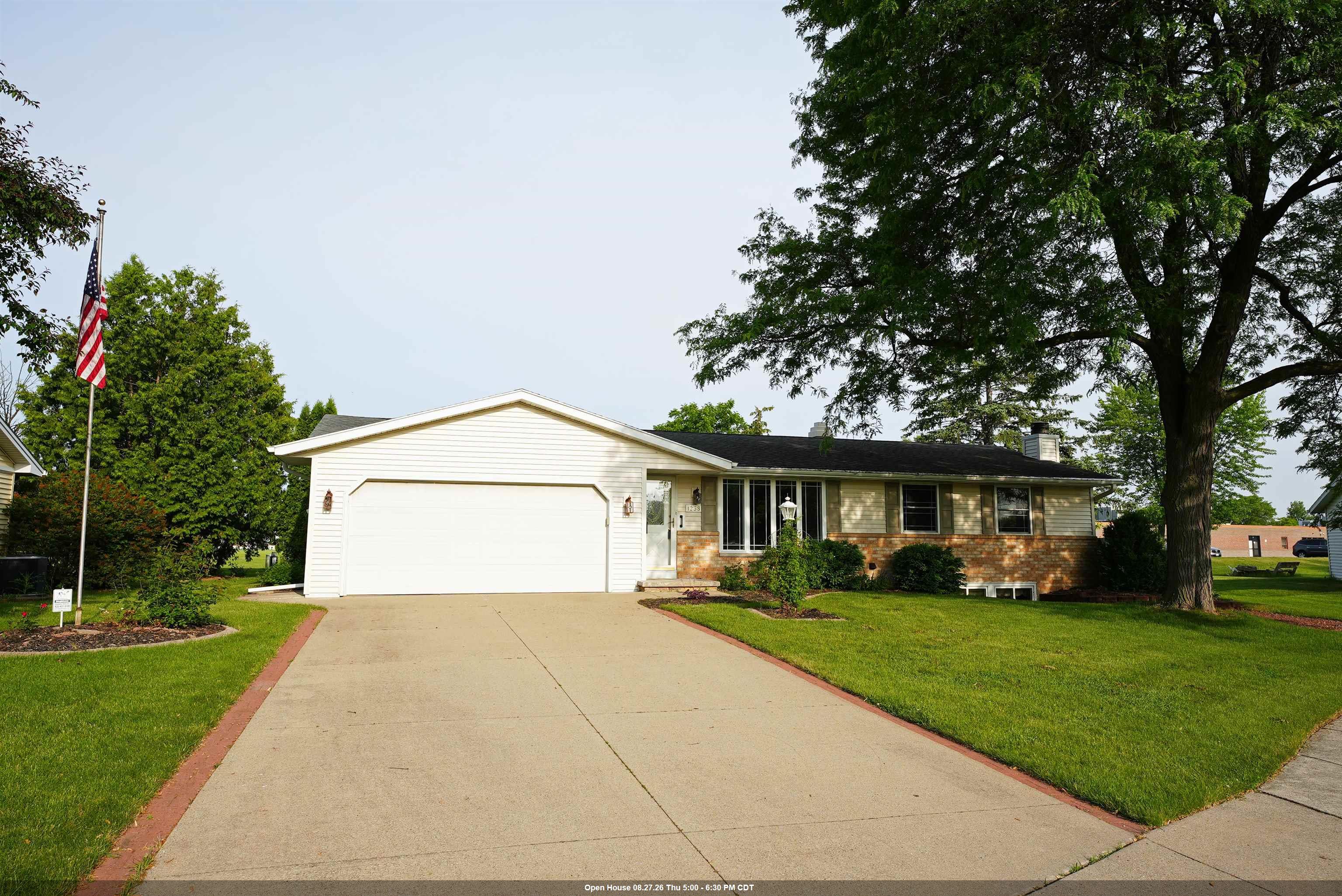 1238 Stine Way Property Photo 1