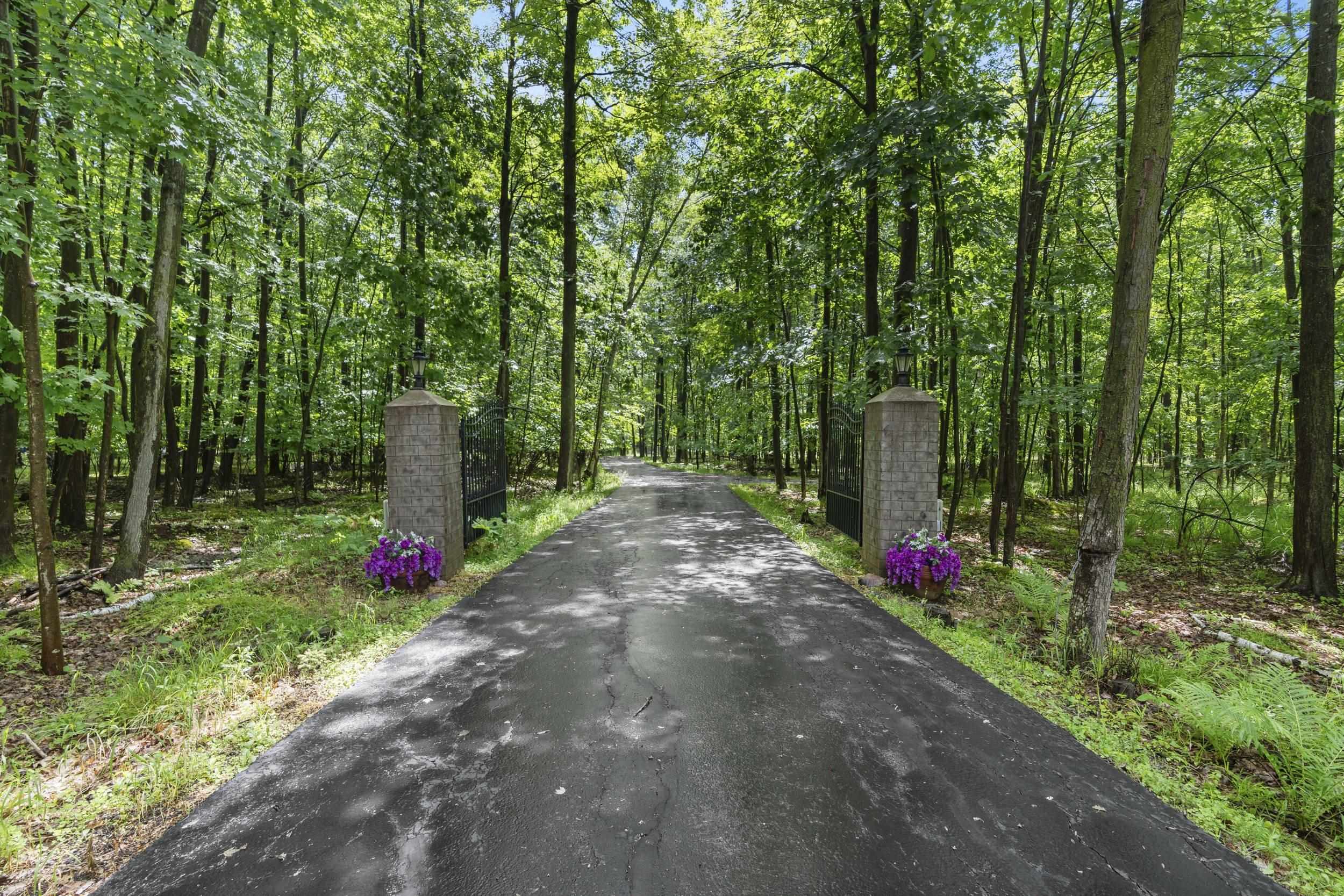 4544 Crooked Creek Lane Property Photo 47